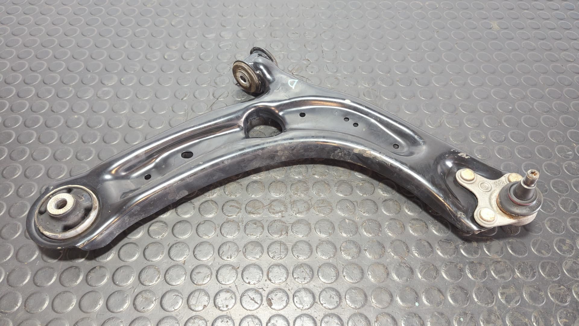 Recambio de BRAZO DERECHO INFERIOR DELANTERO para AUDI Q3 (F3B) 35 TDI DTSB referencia OEM IAM A247 21T5S - BLANCO