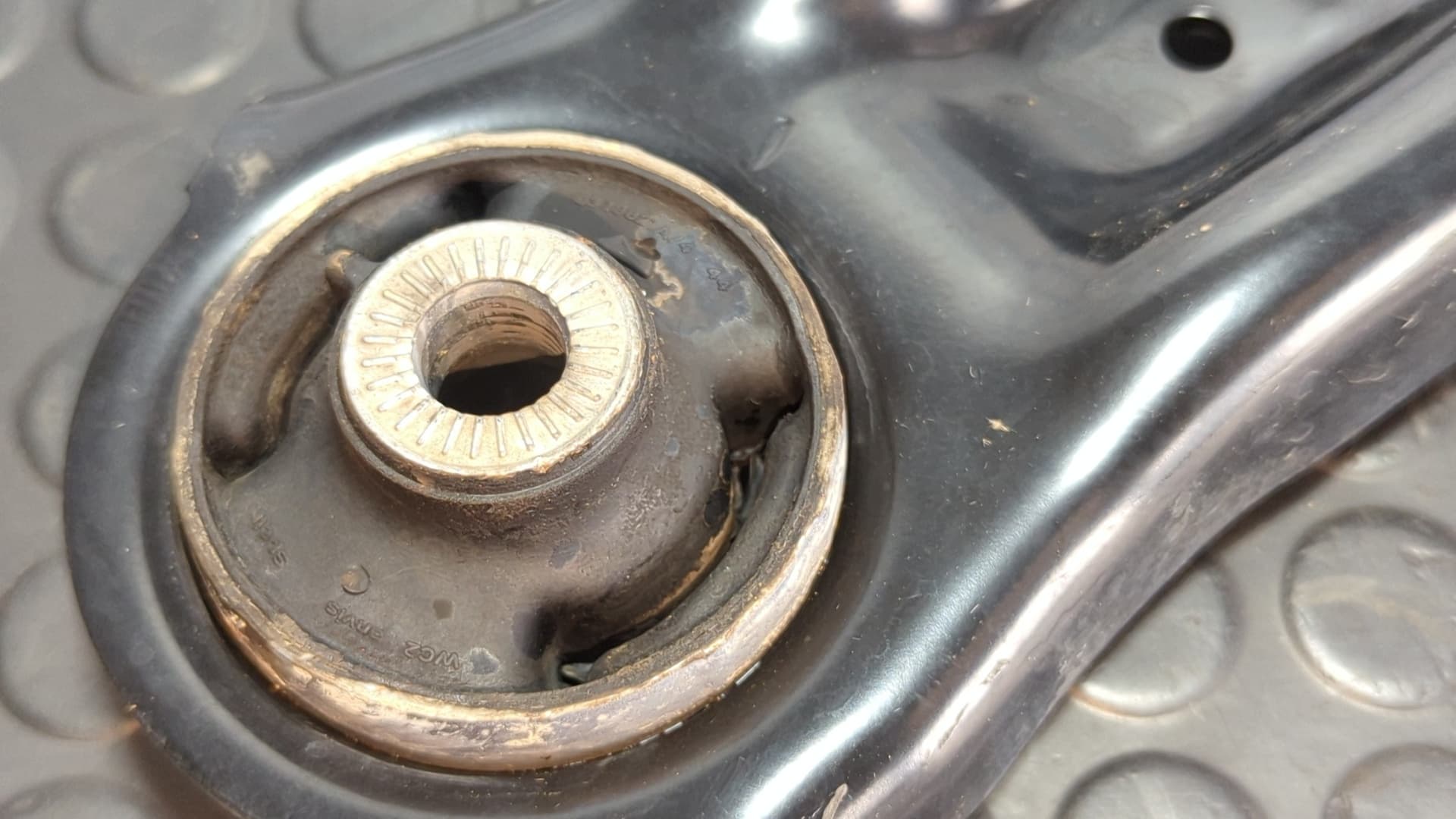 Recambio de BRAZO DERECHO INFERIOR DELANTERO para AUDI Q3 (F3B) 35 TDI DTSB referencia OEM IAM A247 21T5S - BLANCO 5