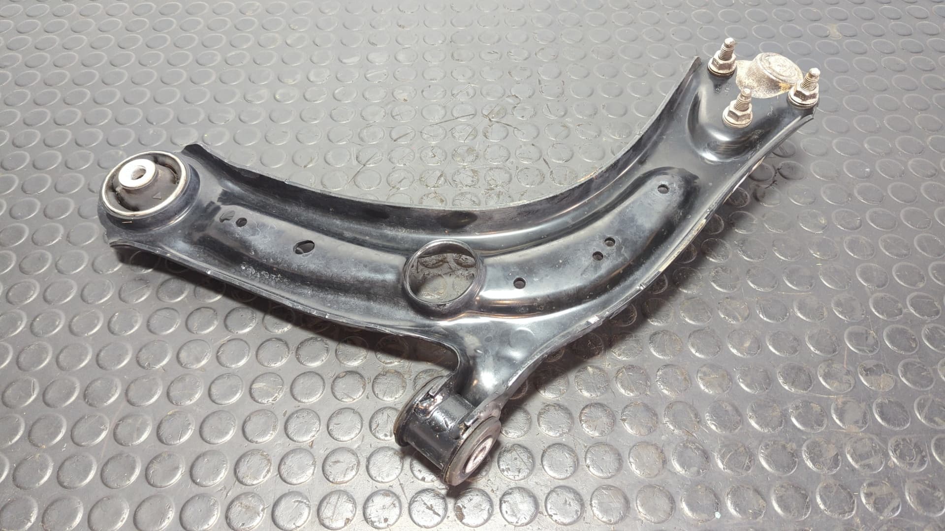 Recambio de BRAZO DERECHO INFERIOR DELANTERO para AUDI Q3 (F3B) 35 TDI DTSB referencia OEM IAM A247 21T5S - BLANCO 3
