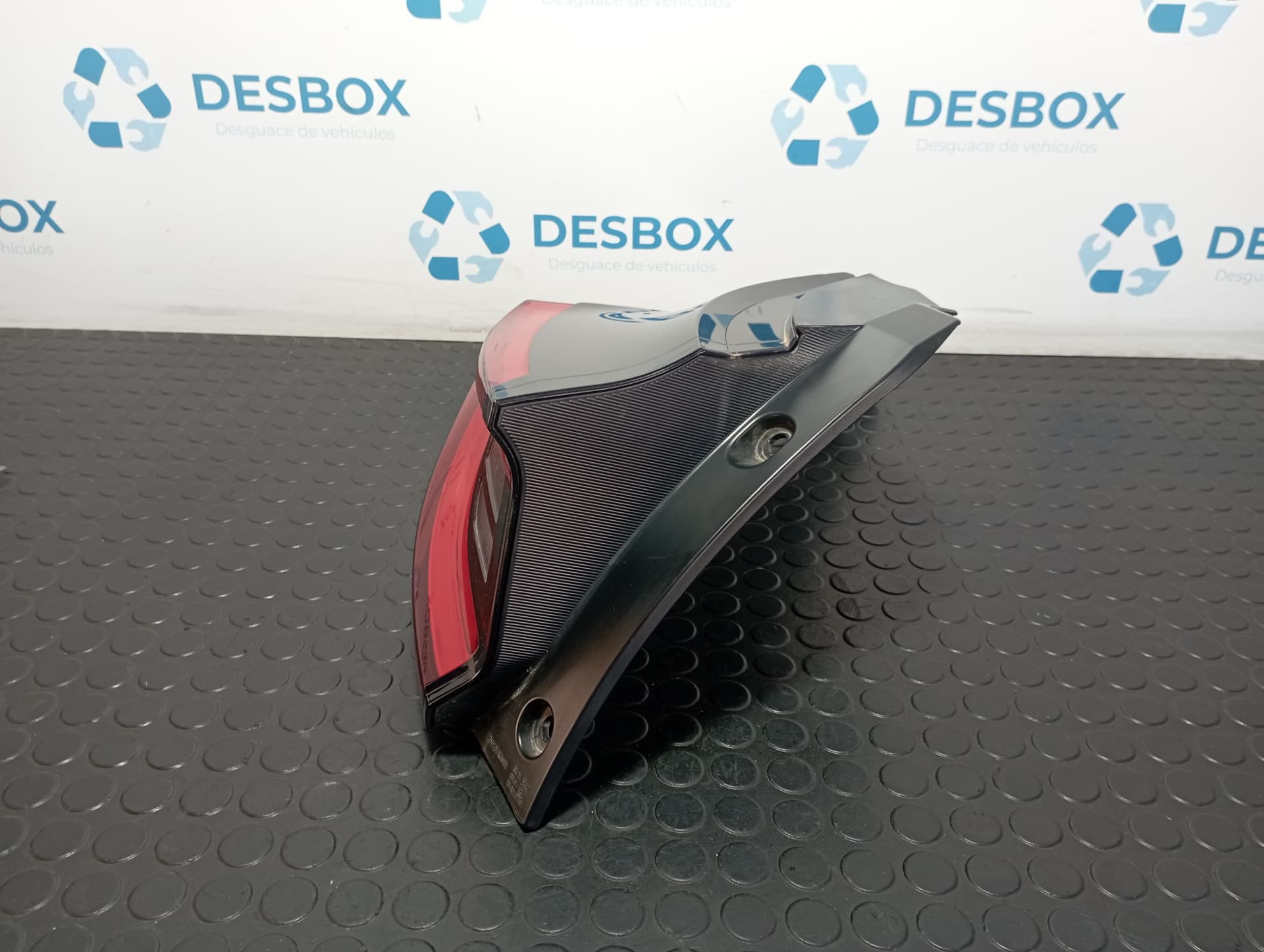 Recambio de PILOTO TRASERO IZQUIERDO para TOYOTA YARIS (XP21) YARIS HIBRID M15A referencia OEM IAM V356015L - AZUL 4