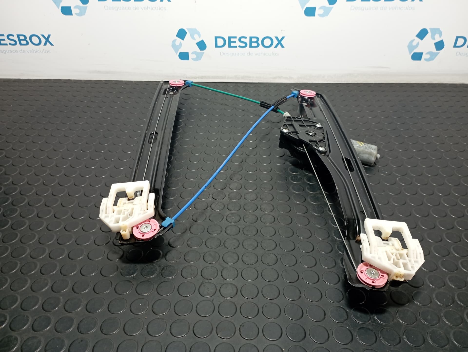 Recambio de ELEVALUNAS DELANTERO DERECHO para BMW SERIE X1 (F48) X1 SDRIVE 18D B47C20A referencia OEM IAM 734951406 - BLANCO 3