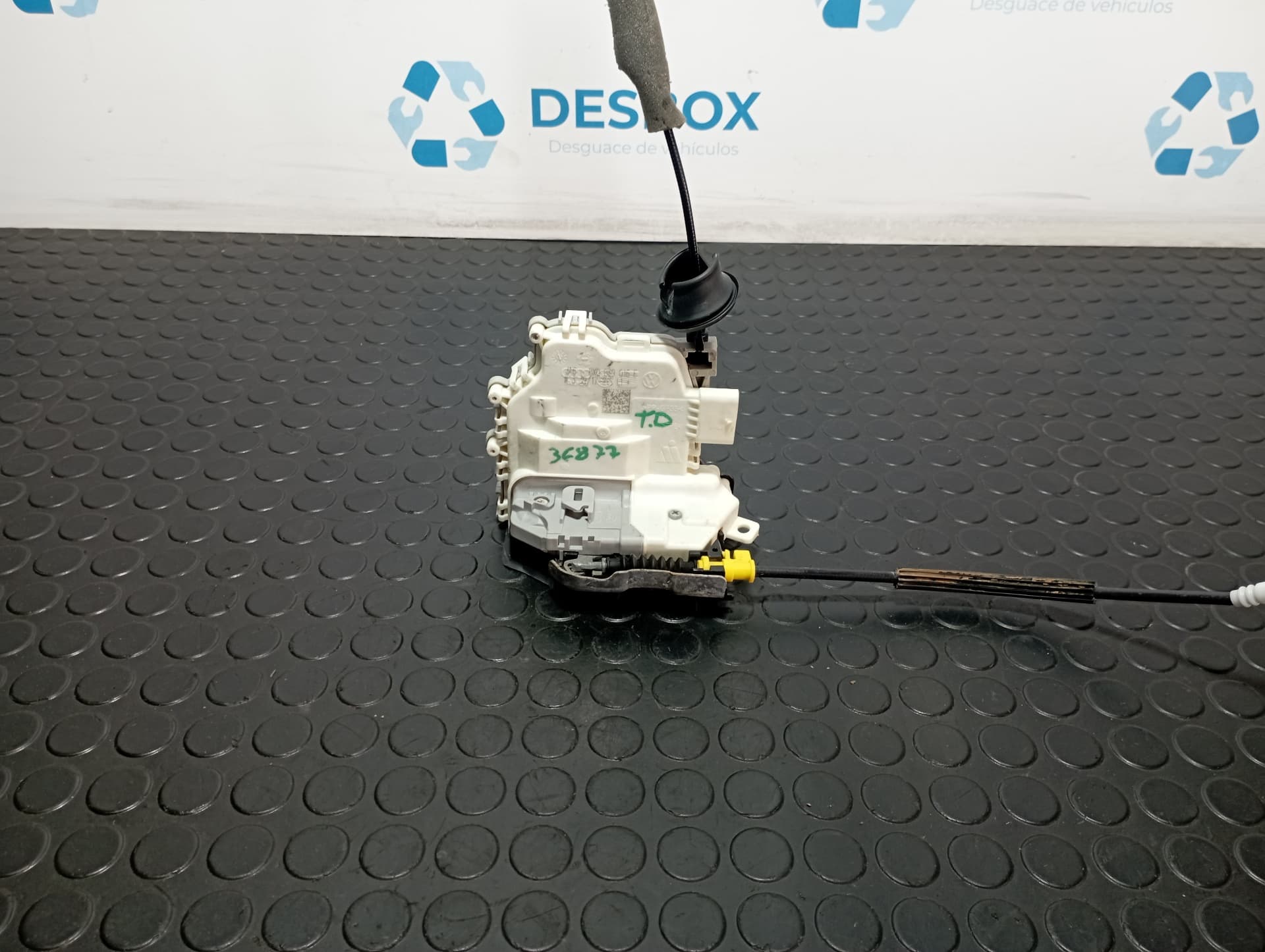 Recambio de CERRADURA PUERTA TRASERA DERECHA para AUDI A1 SPORTBACK (8XF) 1.6 TDI CXMA referencia OEM IAM 8W0839016E - GRIS