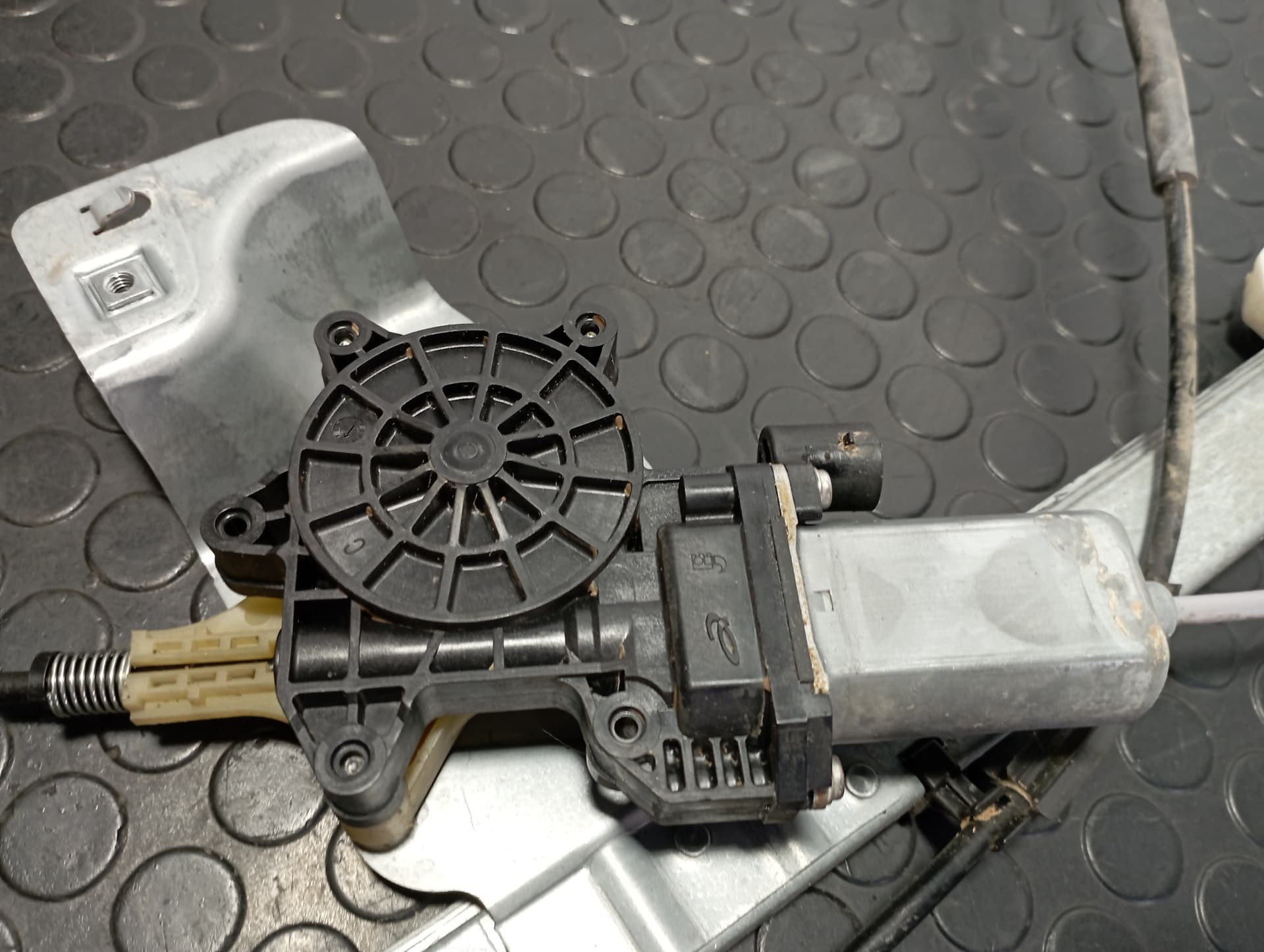 Recambio de ELEVALUNAS DELANTERO DERECHO para RENAULT KANGOO K9KB6 referencia OEM IAM 402086A  - BLANCO 4