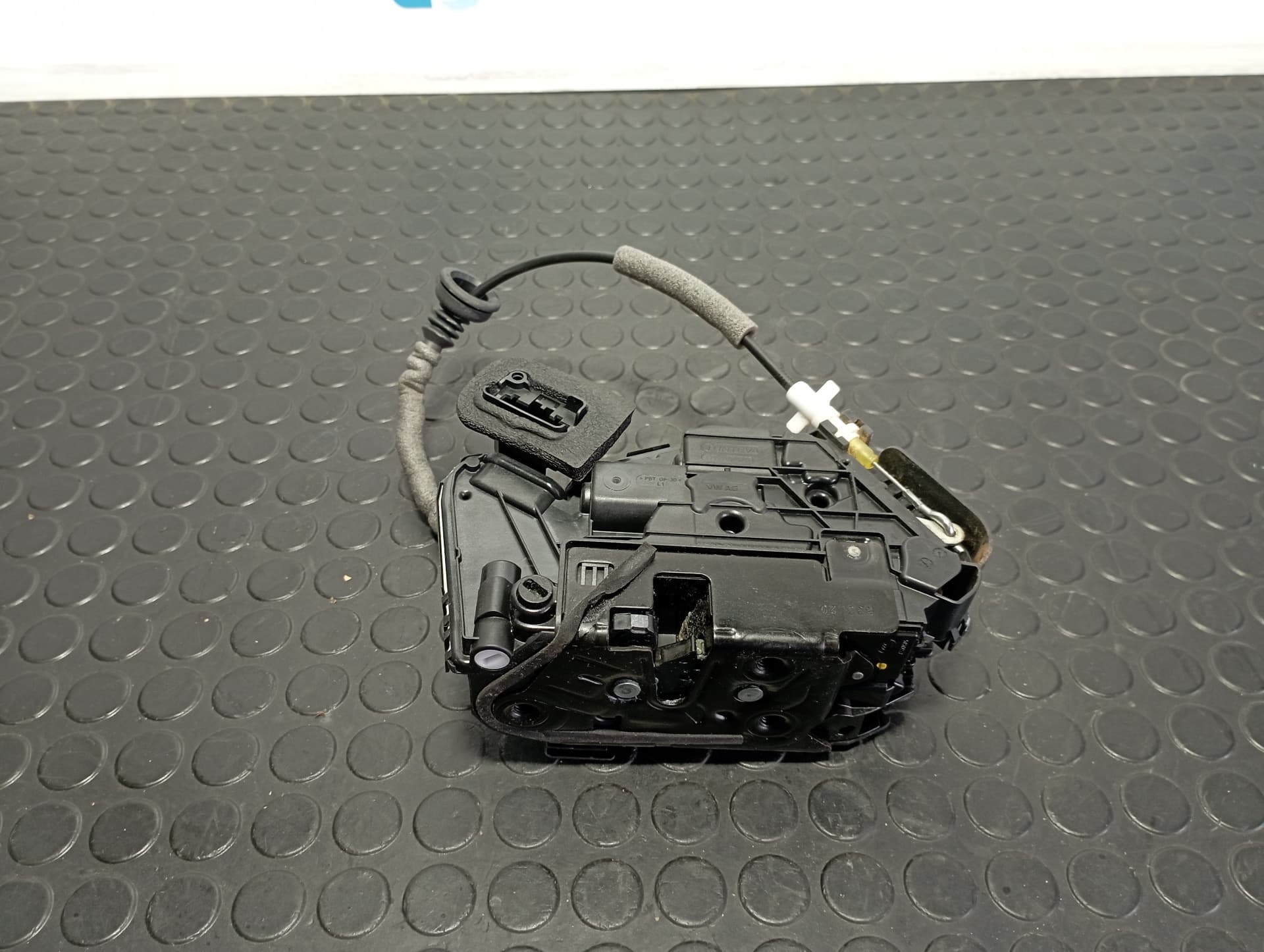 Recambio de CERRADURA PUERTA DELANTERA IZQUIERDA para VOLKSWAGEN TIGUAN 1.9 TDI DTR referencia OEM IAM 5NB837015E - NEGRO 4
