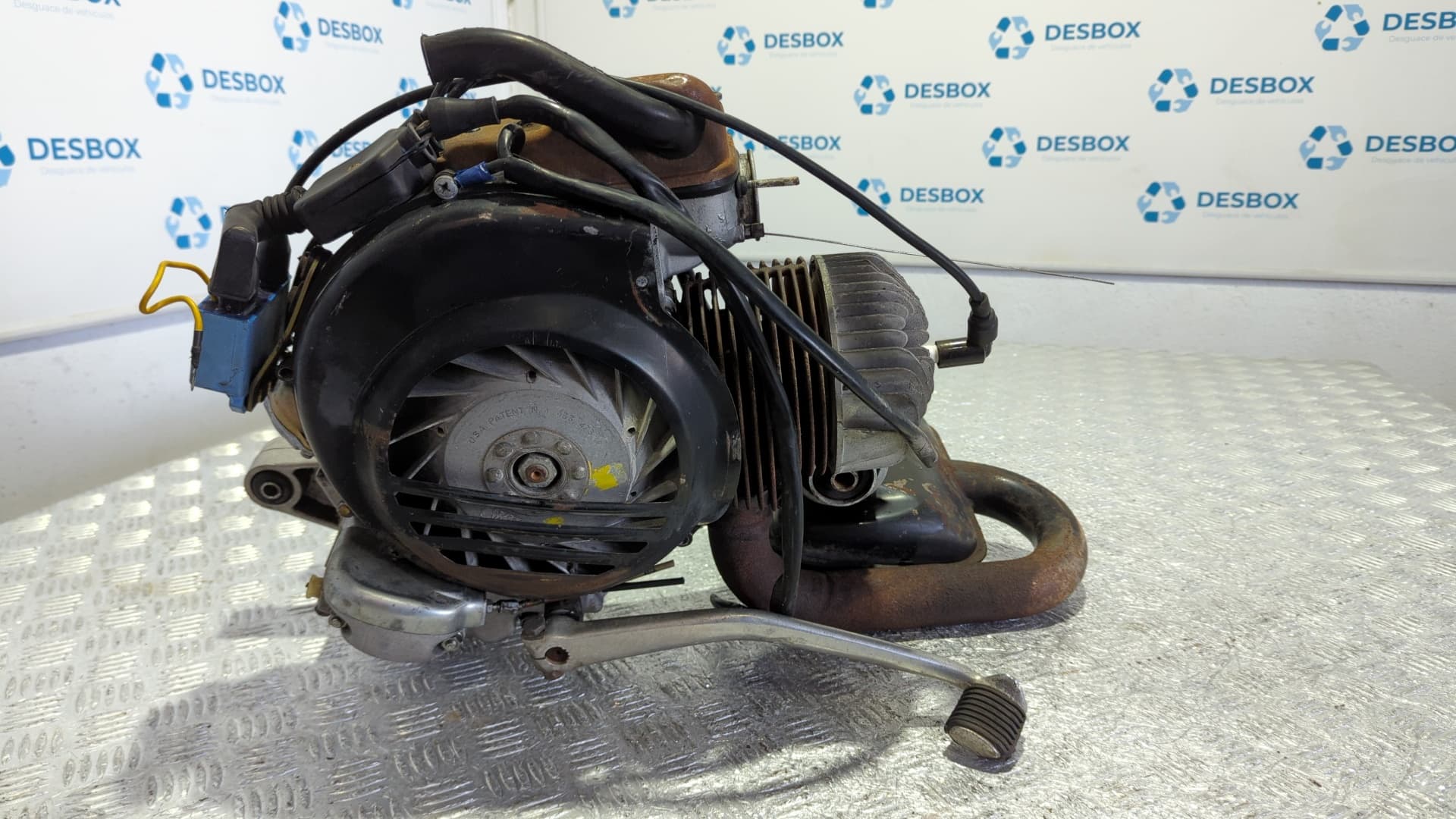 Recambio de MOTOR  para PIAGGIO (VESPA) COSA 125 VNR1M referencia OEM IAM VNR1M - AZUL