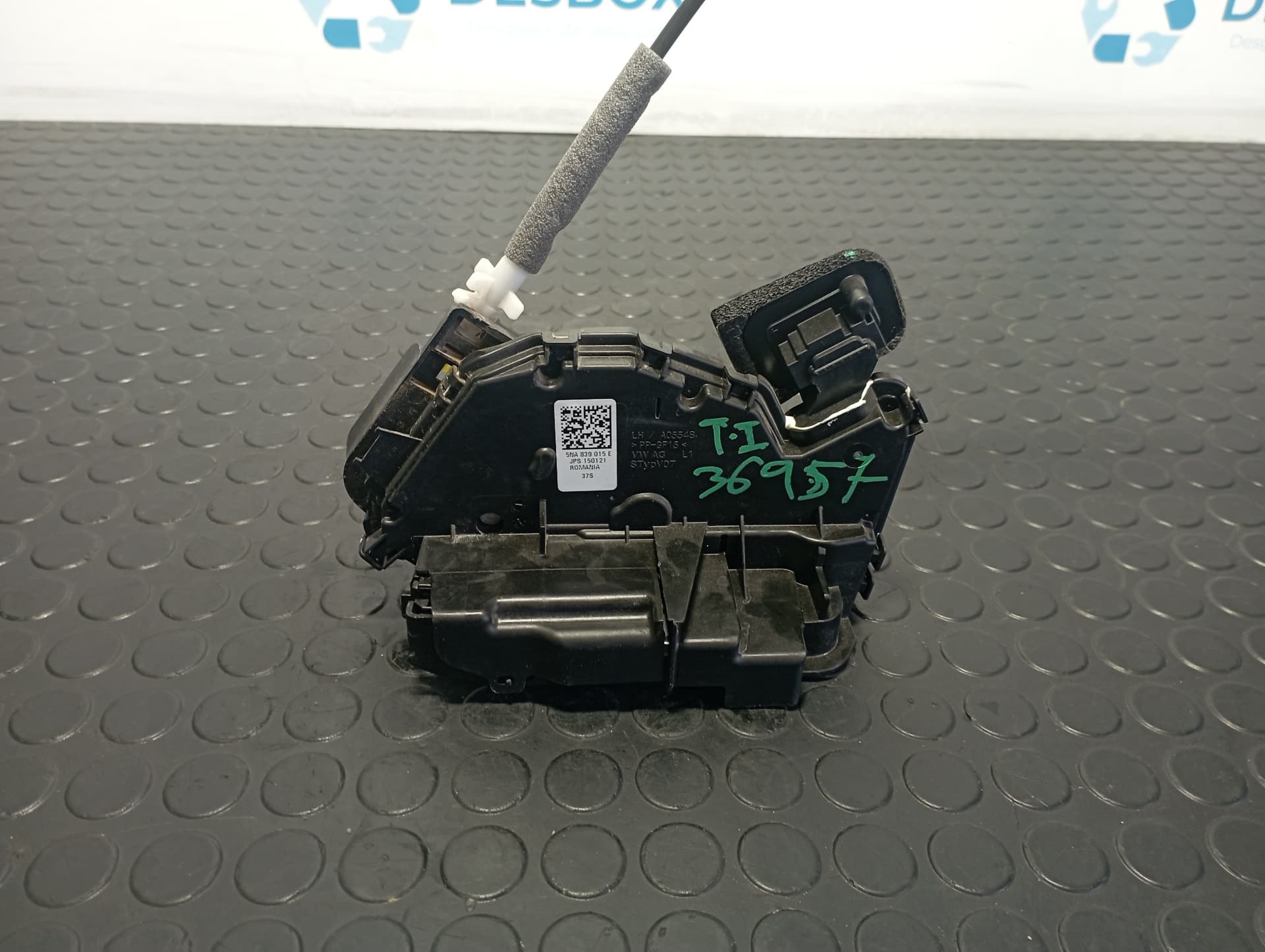 Recambio de CERRADURA PUERTA TRASERA IZQUIERDA para VOLKSWAGEN TIGUAN 1.9 TDI DTR referencia OEM IAM 5NA839015E - NEGRO 2