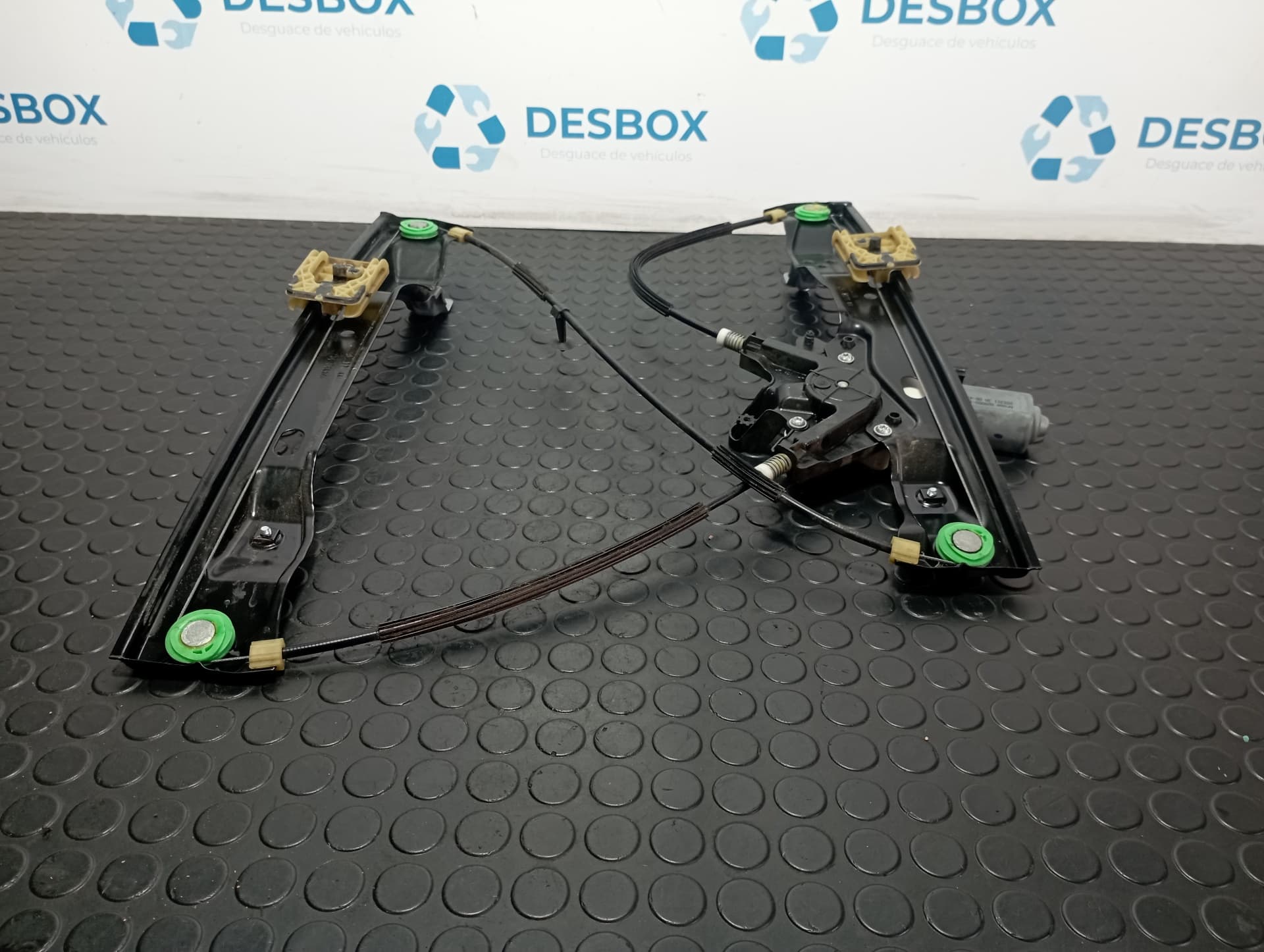 Recambio de ELEVALUNAS DELANTERO IZQUIERDO para FORD FOCUS TURN. T1DB referencia OEM IAM BM51A23201BC - GRIS 4