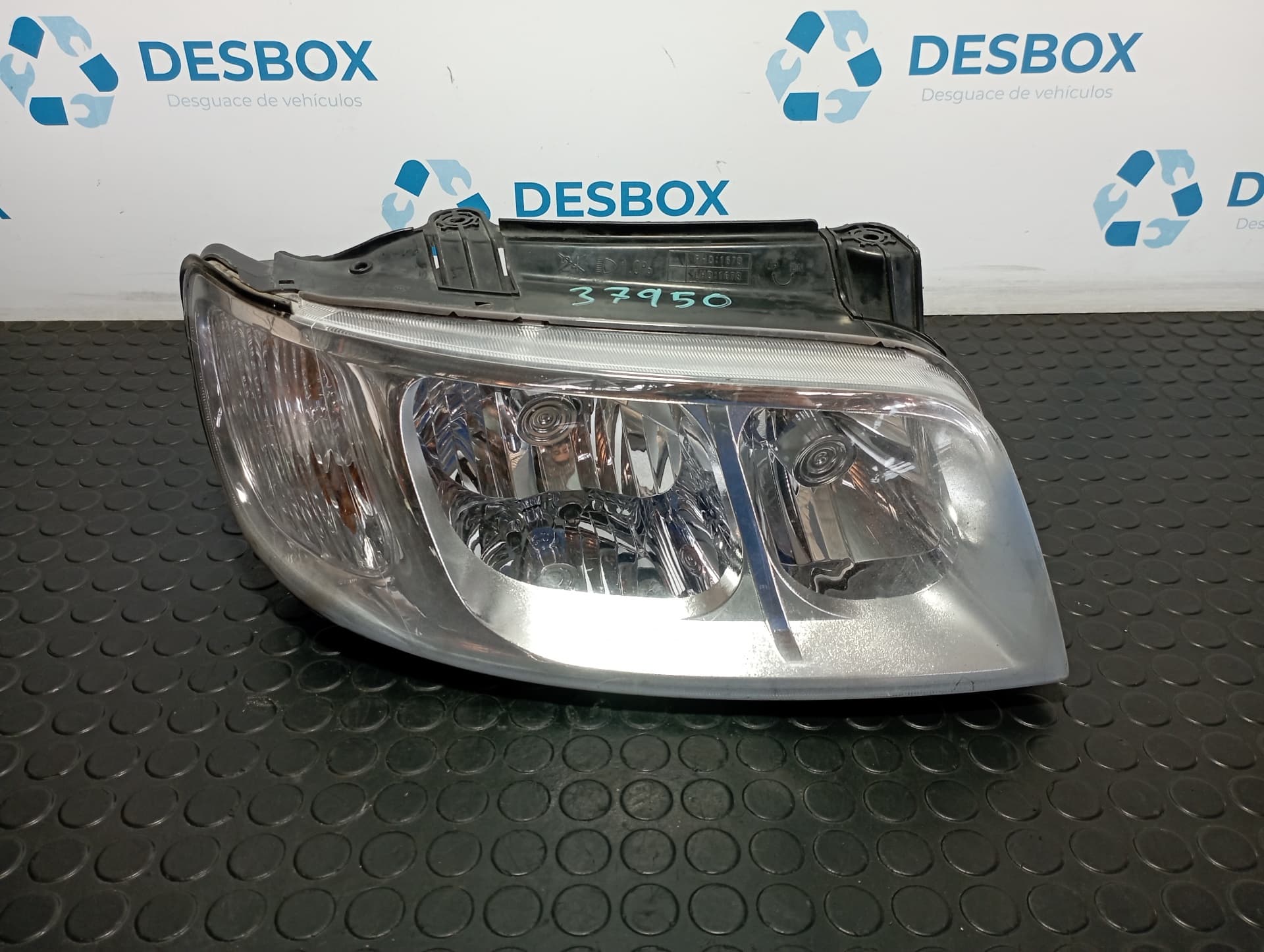 Recambio de FARO DERECHO para HYUNDAI MATRIX (FC) 1.5 CRDI D4FA referencia OEM IAM 9210217600 - GRUS