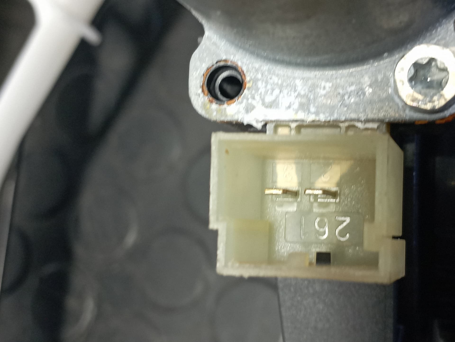 Recambio de ELEVALUNAS TRASERO DERECHO para AUDI Q3 (F3B) 35 TDI DTSB referencia OEM IAM 83A839462 - BLANCO 3