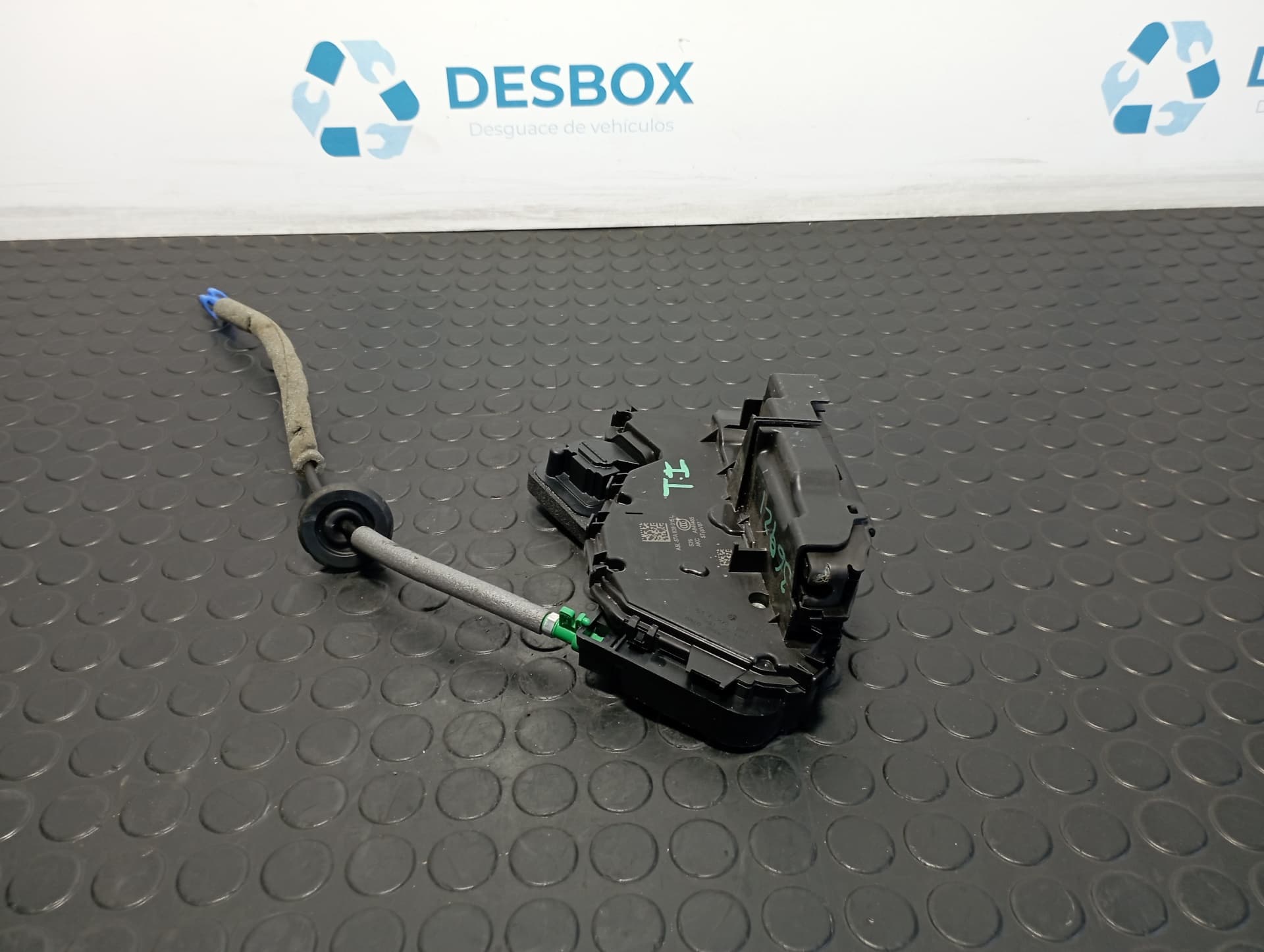 Recambio de CERRADURA PUERTA TRASERA IZQUIERDA para AUDI Q3 (F3B) 35 TDI DTSB referencia OEM IAM A5L5TA839015L - BLANCO 2