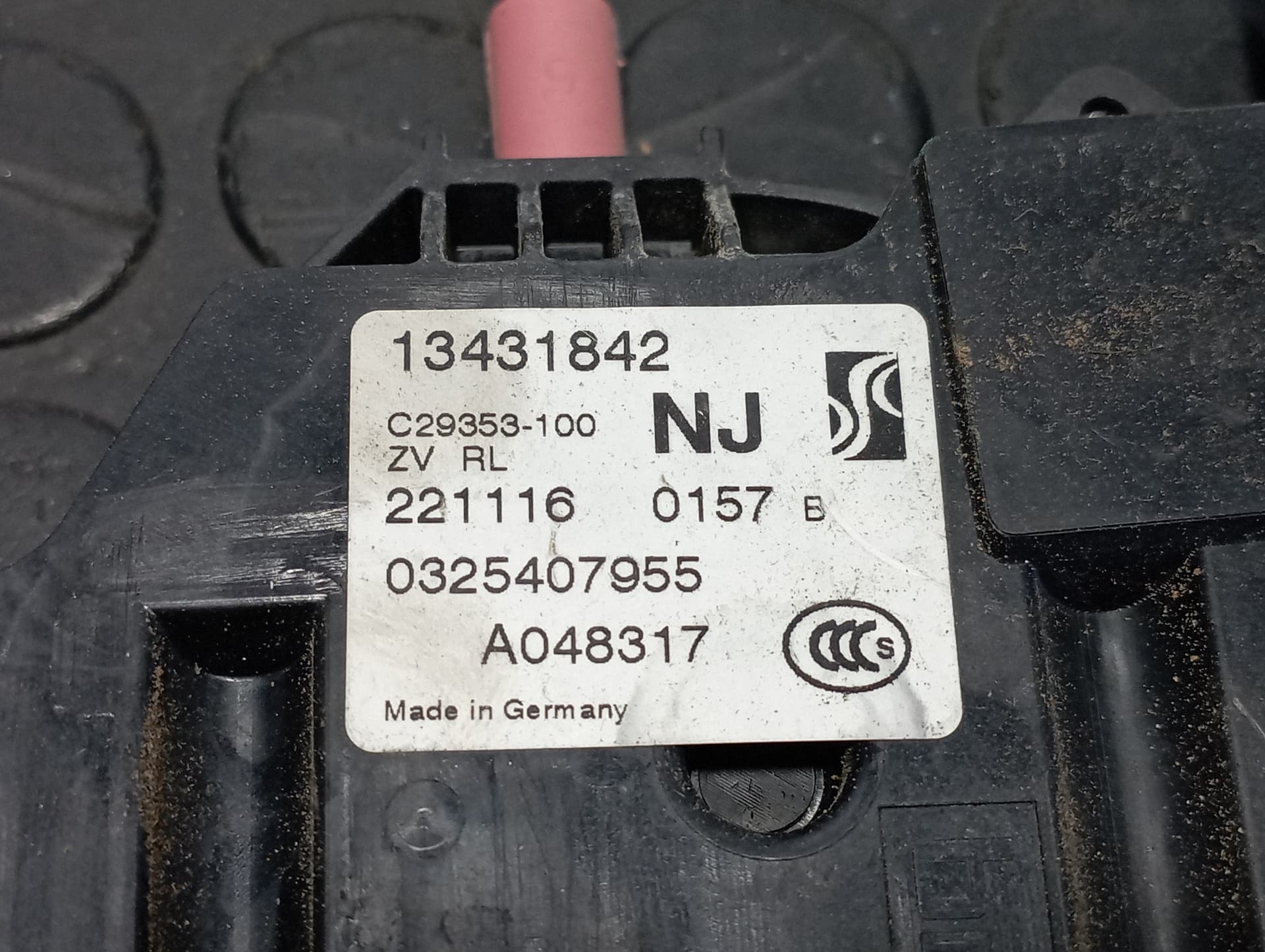 Recambio de CERRADURA PUERTA TRASERA IZQUIERDA para OPEL CORSA E 1.4 GASOLINA B14XER referencia OEM IAM 13431842 - GRIS 2
