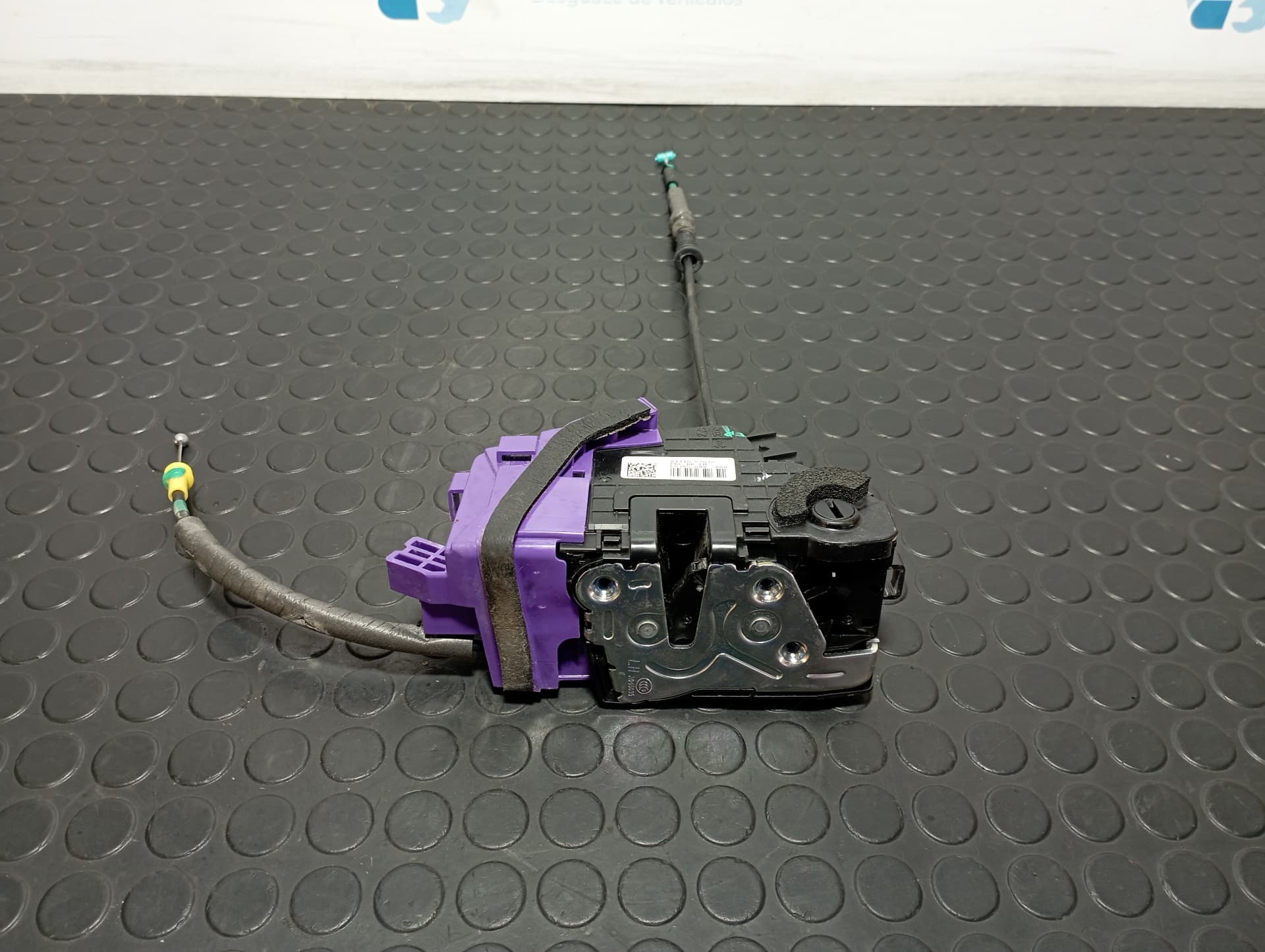 Recambio de CERRADURA PUERTA TRASERA IZQUIERDA para HYUNDAI I30 1.6 CRDI D4FE referencia OEM IAM 81410G3010 - ROJO