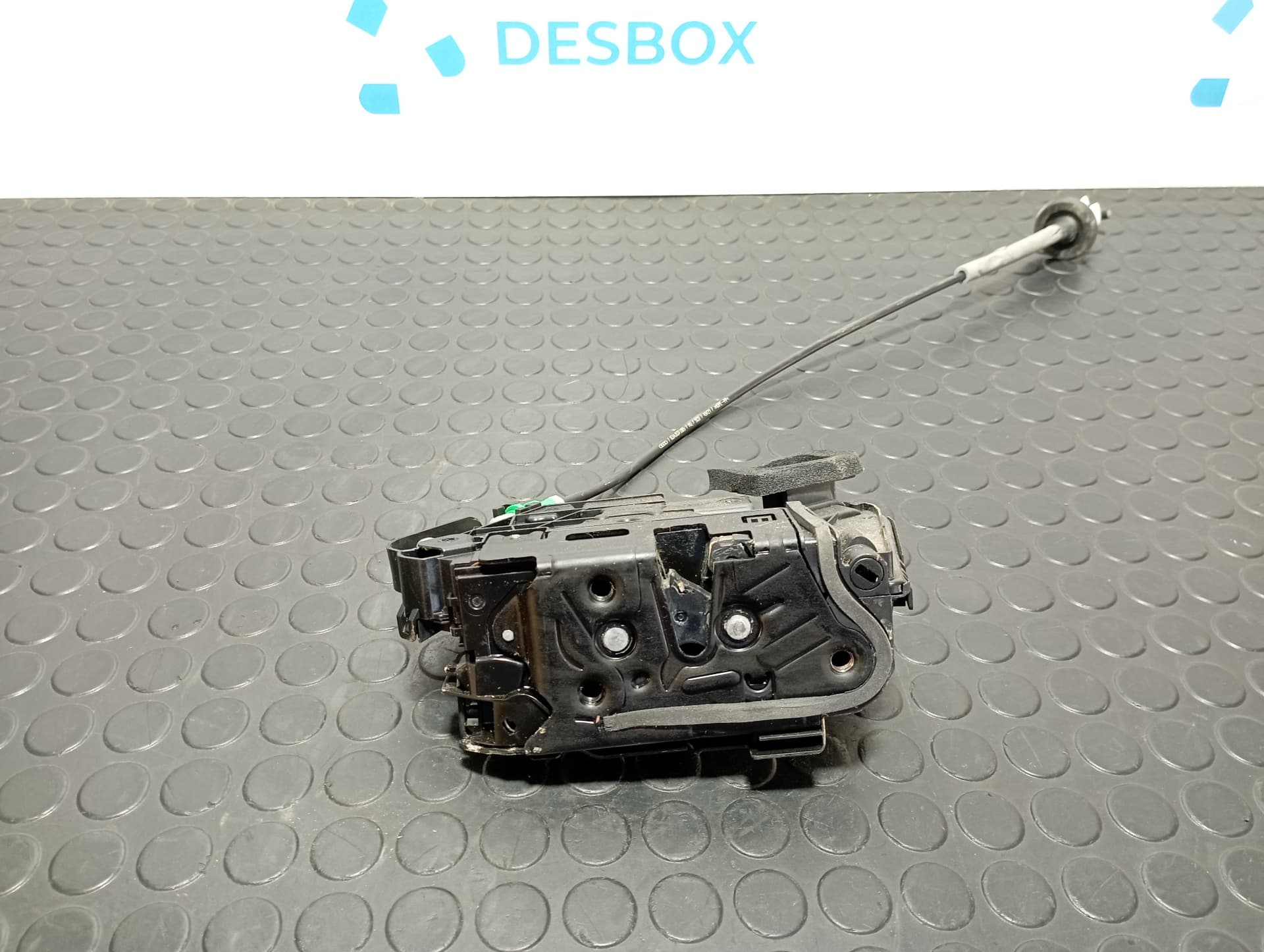 Recambio de CERRADURA PUERTA DELANTERA DERECHA para AUDI Q3 (F3B) 35 TDI DTSB referencia OEM IAM B6C5TB837016C - BLANCO 2