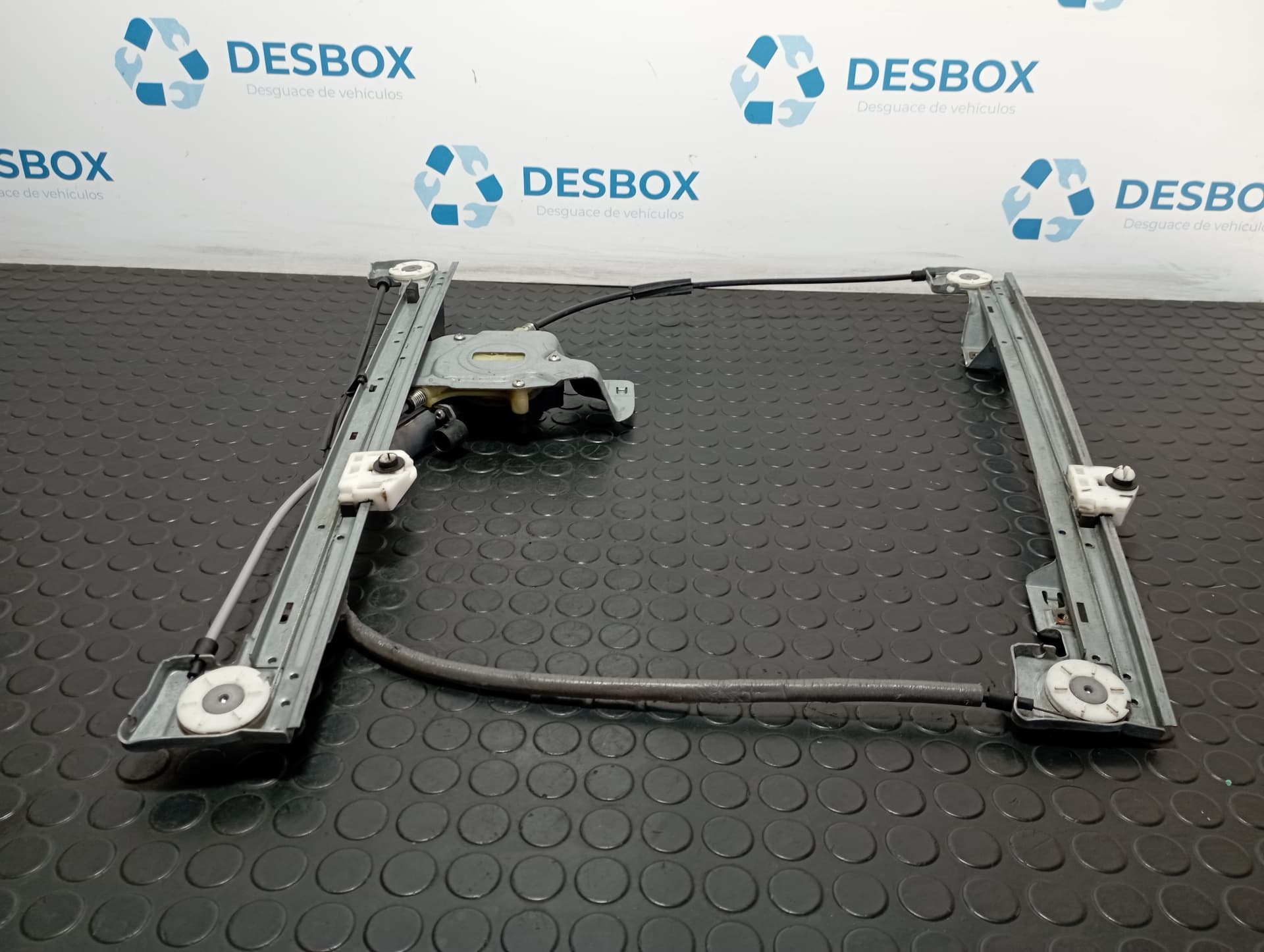Recambio de ELEVALUNAS DELANTERO IZQUIERDO para RENAULT KANGOO K9KB6 referencia OEM IAM 402087A - BLANCO 3