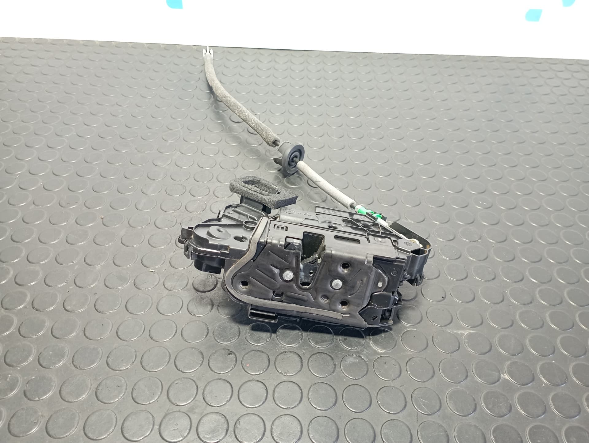 Recambio de CERRADURA PUERTA DELANTERA IZQUIERDA para AUDI Q3 (F3B) 35 TDI DTSB referencia OEM IAM B5C5TB837015C - BLANCO 2