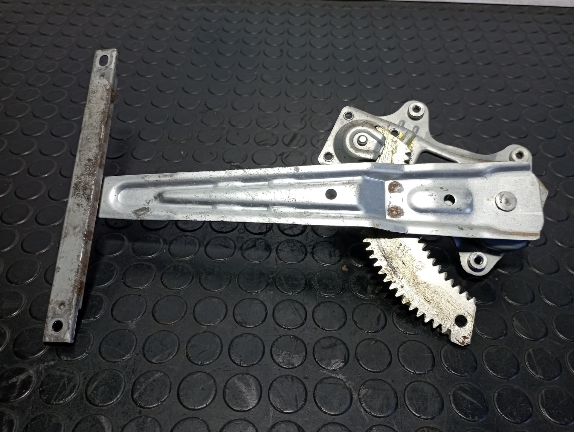Recambio de ELEVALUNAS TRASERO DERECHO para NISSAN MICRA V (K14) K14 1.1 GASOLINA 3 CILINDROS H4B referencia OEM IAM 827215FA5A - BLANCO