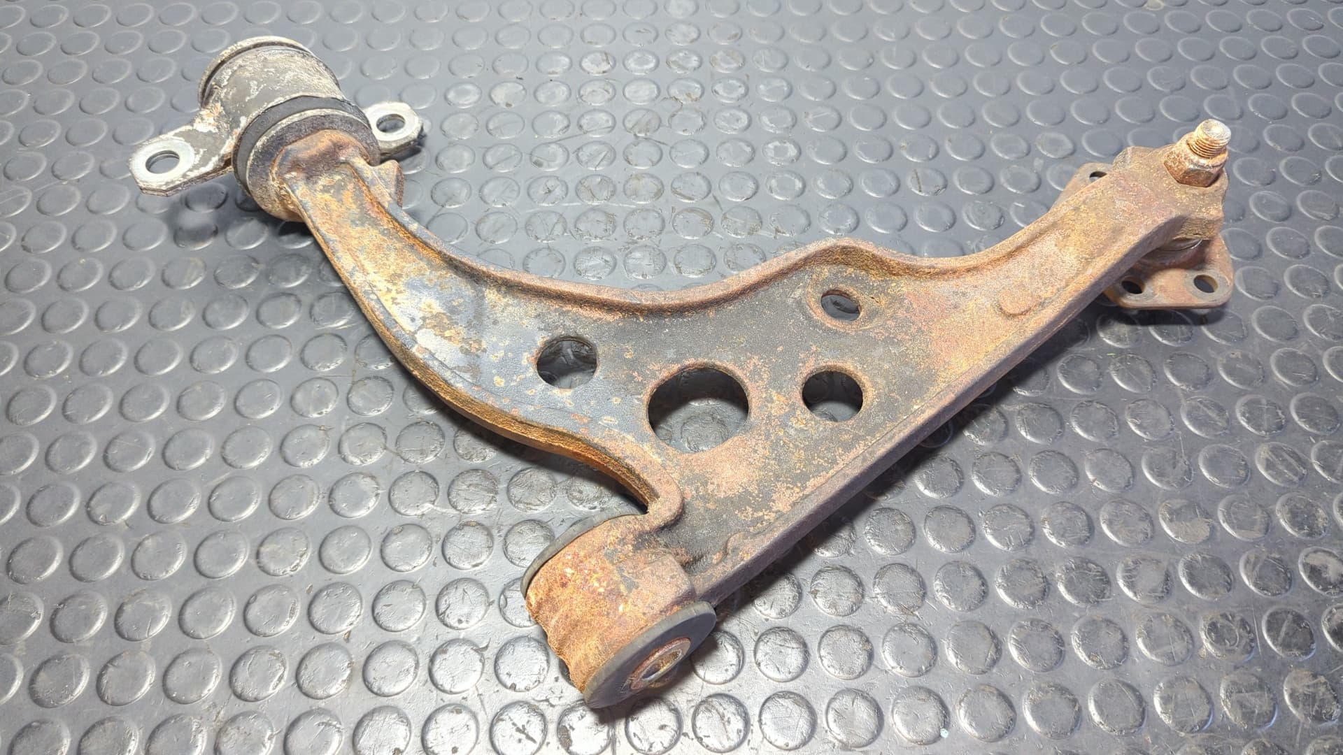 Recambio de BRAZO DERECHO INFERIOR DELANTERO para FIAT DUCATO CAJA CERRADA (DESDE 03.94) D 2,            Batalla 3200 8140.67 referencia OEM IAM 1302372080 - BLANCO 2
