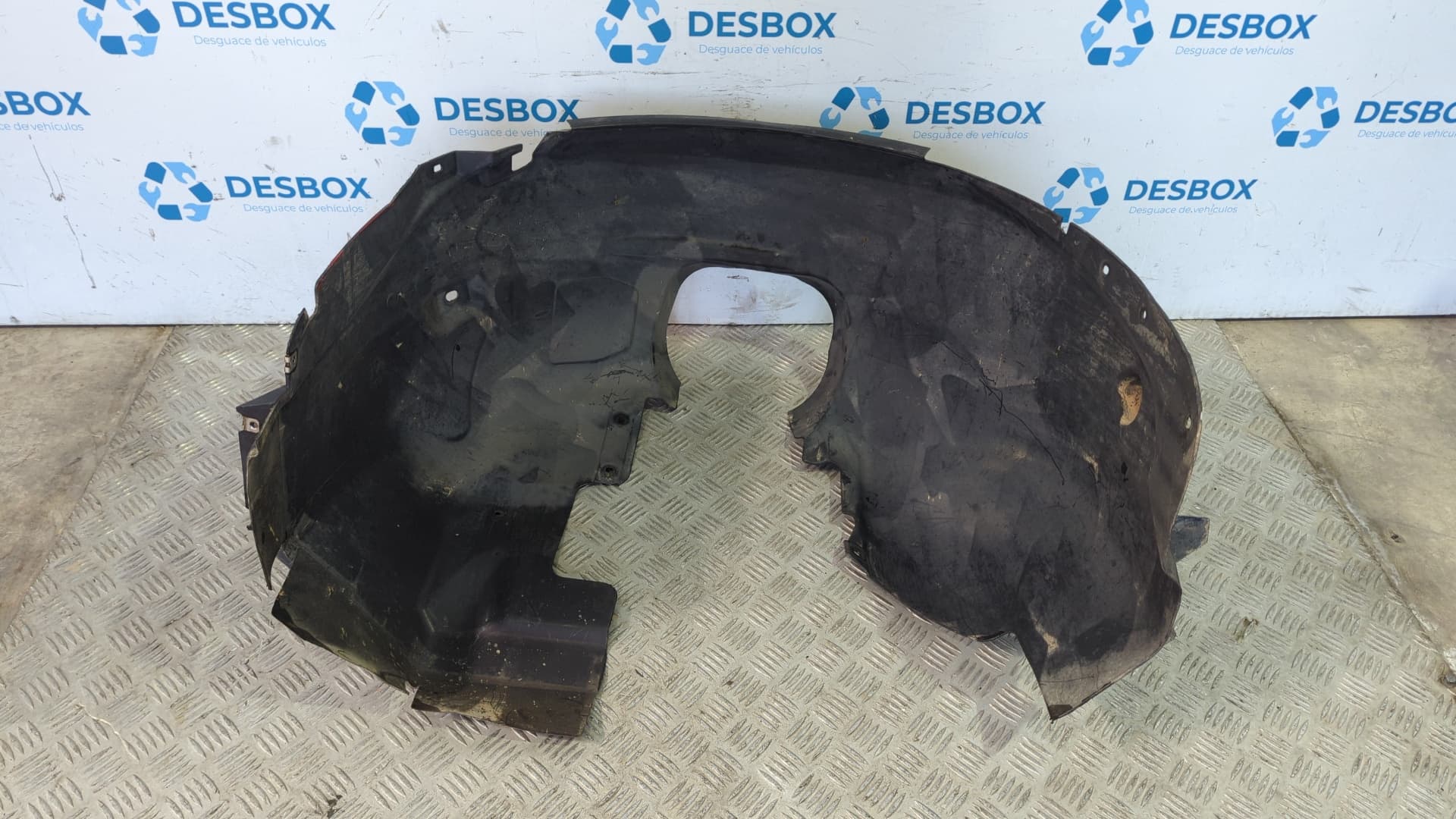 Recambio de PASO RUEDA DELANTERO IZQUIERDO para FORD FOCUS LIM. (CB8) FOCUS ST SPORT R9DA referencia OEM IAM AM51R16115AE - ROJO 2