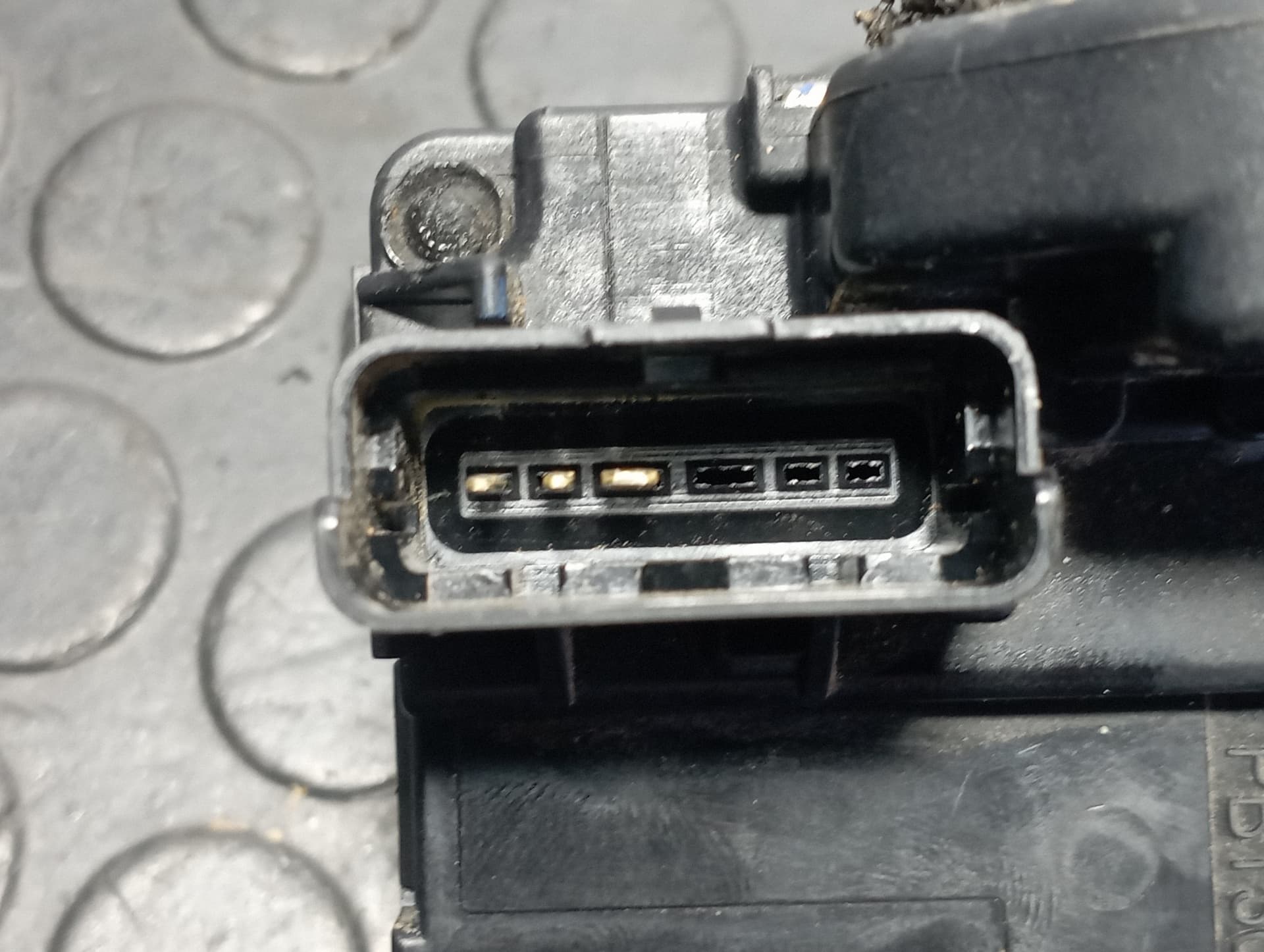 Recambio de CERRADURA PUERTA TRASERA IZQUIERDA para NISSAN QASHQAI (J11) J11 1.5 DCI K9K430 referencia OEM IAM 825014EA0A - BLANCO 3