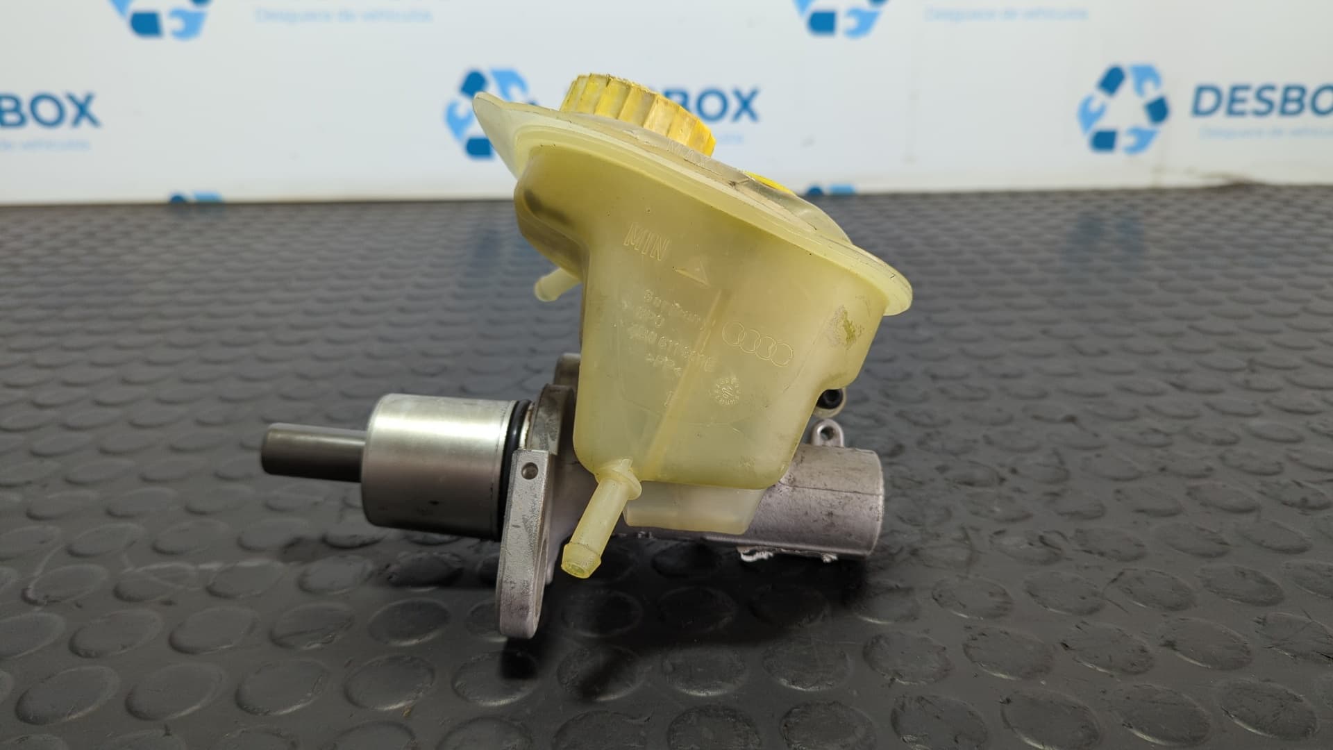 Recambio de BOMBA FRENO para VOLKSWAGEN PASSAT BERLINA (3B3) AVF referencia OEM IAM 4B0611301E 3