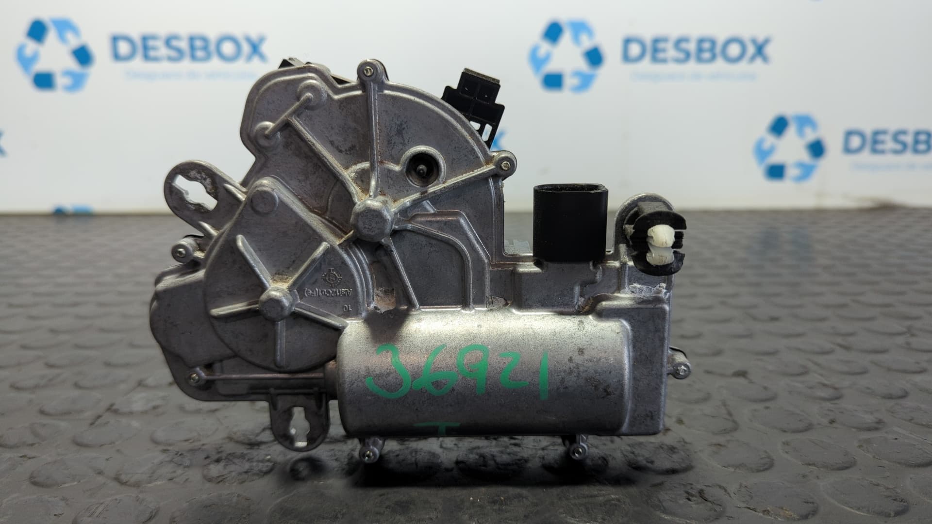 Recambio de MOTOR CIERRE CENTRALIZADO MALETERO / PORTON para AUDI Q3 (F3B) 35 TDI DTSB referencia OEM IAM 5TA827887C - BLANCO