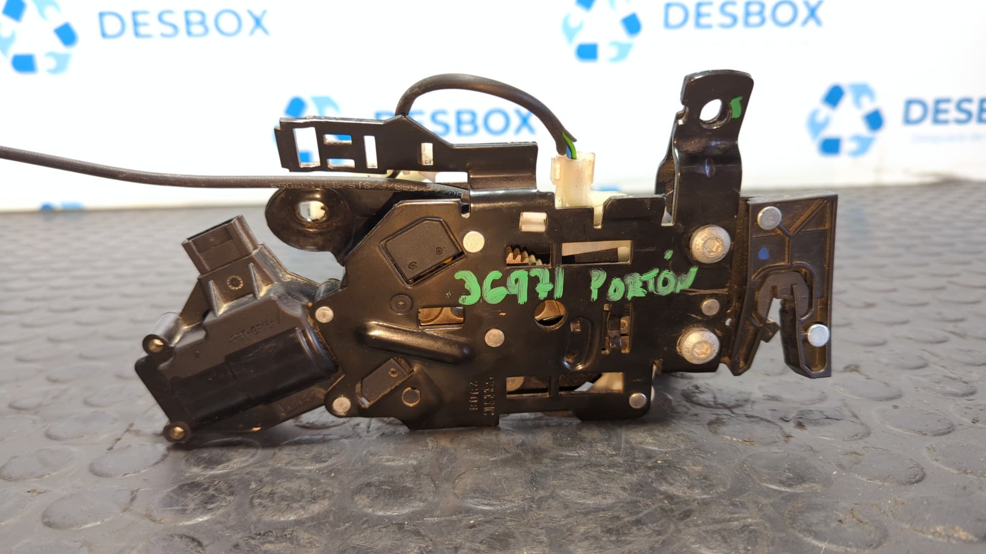 Recambio de MOTOR CIERRE CENTRALIZADO MALETERO / PORTON para BMW SERIE 3 CABRIO (E93) 320D A CABRIO N47D20C referencia OEM IAM 691362902 - GRANATE 2