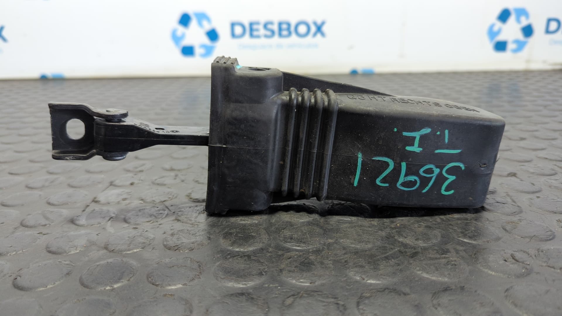 Recambio de RETENEDOR PUERTA IZQUIERDA  para AUDI Q3 (F3B) 35 TDI DTSB referencia OEM IAM 83A839249 - BLANCO