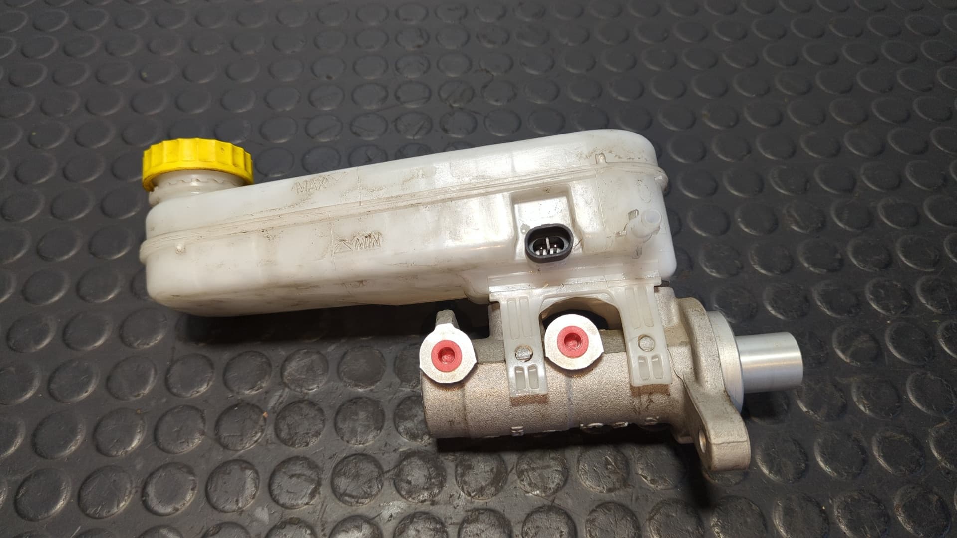 Recambio de BOMBA FRENO para CITROEN JUMPER CAJA ABIERTA (06.2006 =>) JUMPER 2.2 HDI 4HU referencia OEM IAM 267823A - BLANCO 2