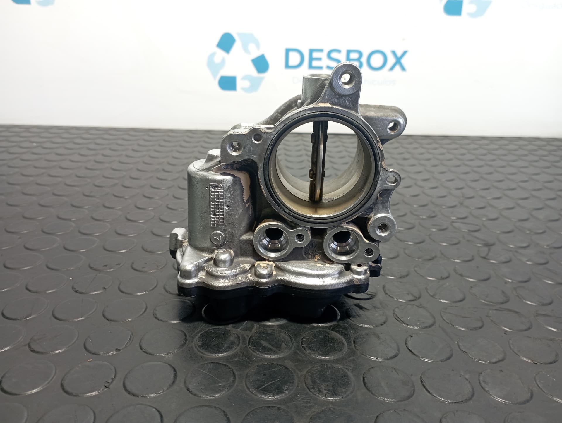 Recambio de CAJA MARIPOSA para AUDI A1 SPORTBACK (8XF) 1.6 TDI CXMA referencia OEM IAM 04L128059AA - GRIS