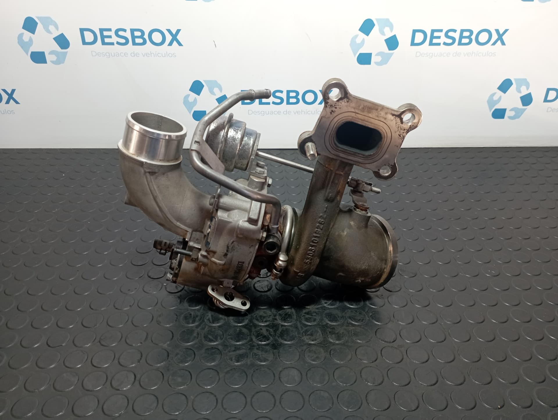 Recambio de TURBOCOMPRESOR para FORD FOCUS LIM. (CB8) R9DA referencia OEM IAM CJ5E6K682CC - ROJO 3