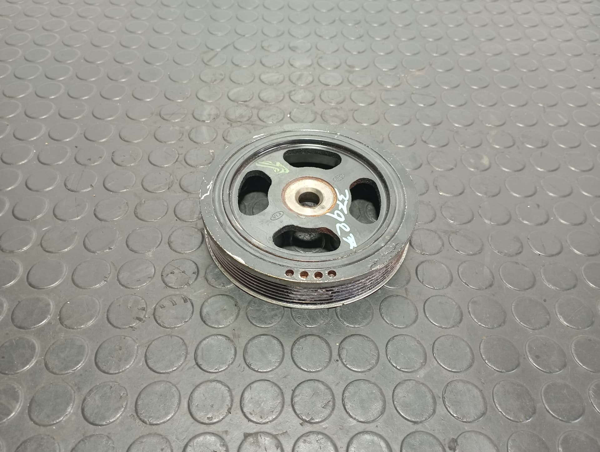 Recambio de POLEA CIGUEÑAL para KIA PICANTO 1.0 G3LA referencia OEM IAM 23124-03800 - ROJO