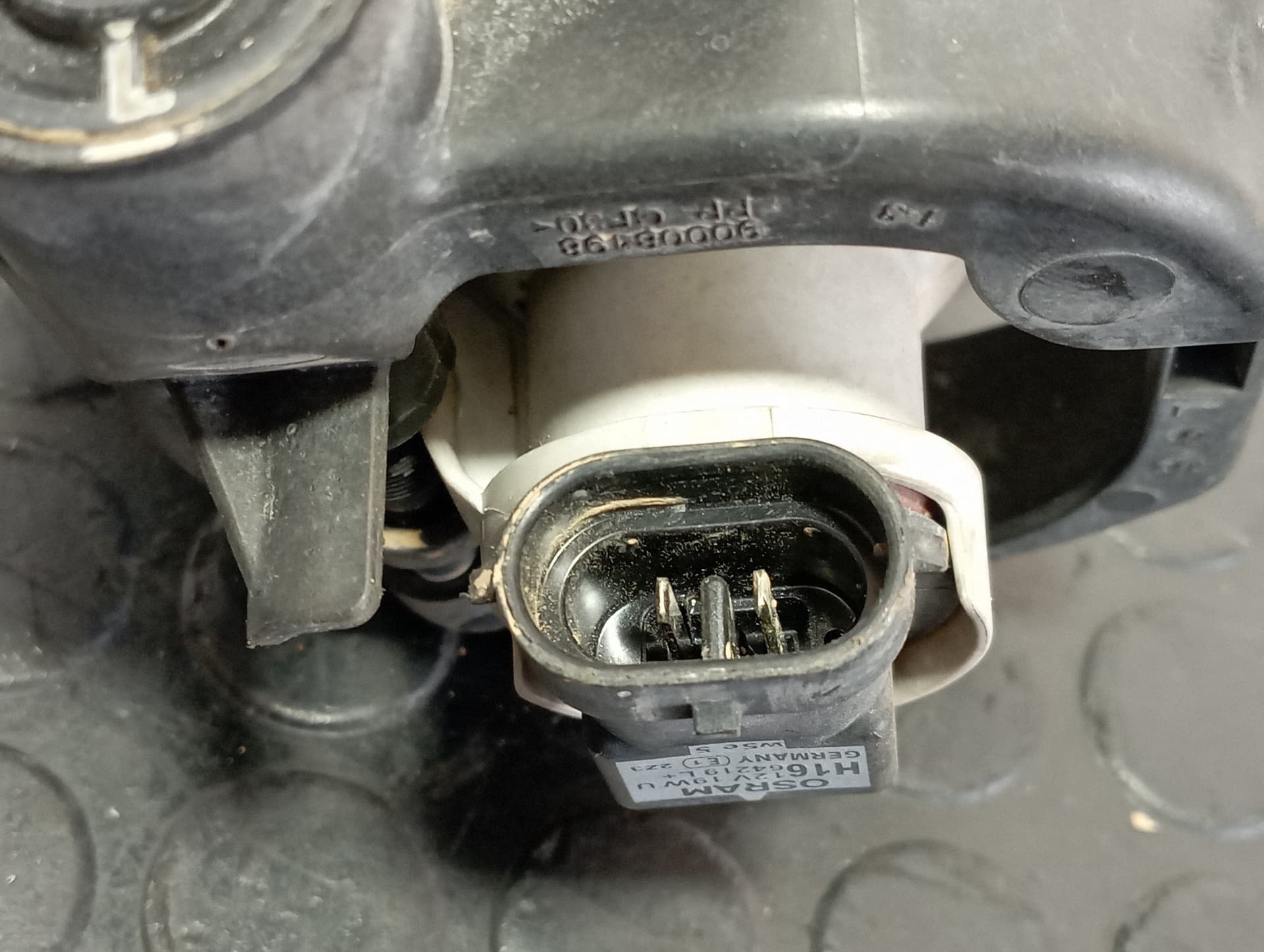 Recambio de FARO ANTINIEBLA IZQUIERDO para TOYOTA AURIS 1.8 HYBRID 2ZR referencia OEM IAM 90008497LH - BLANCO 3