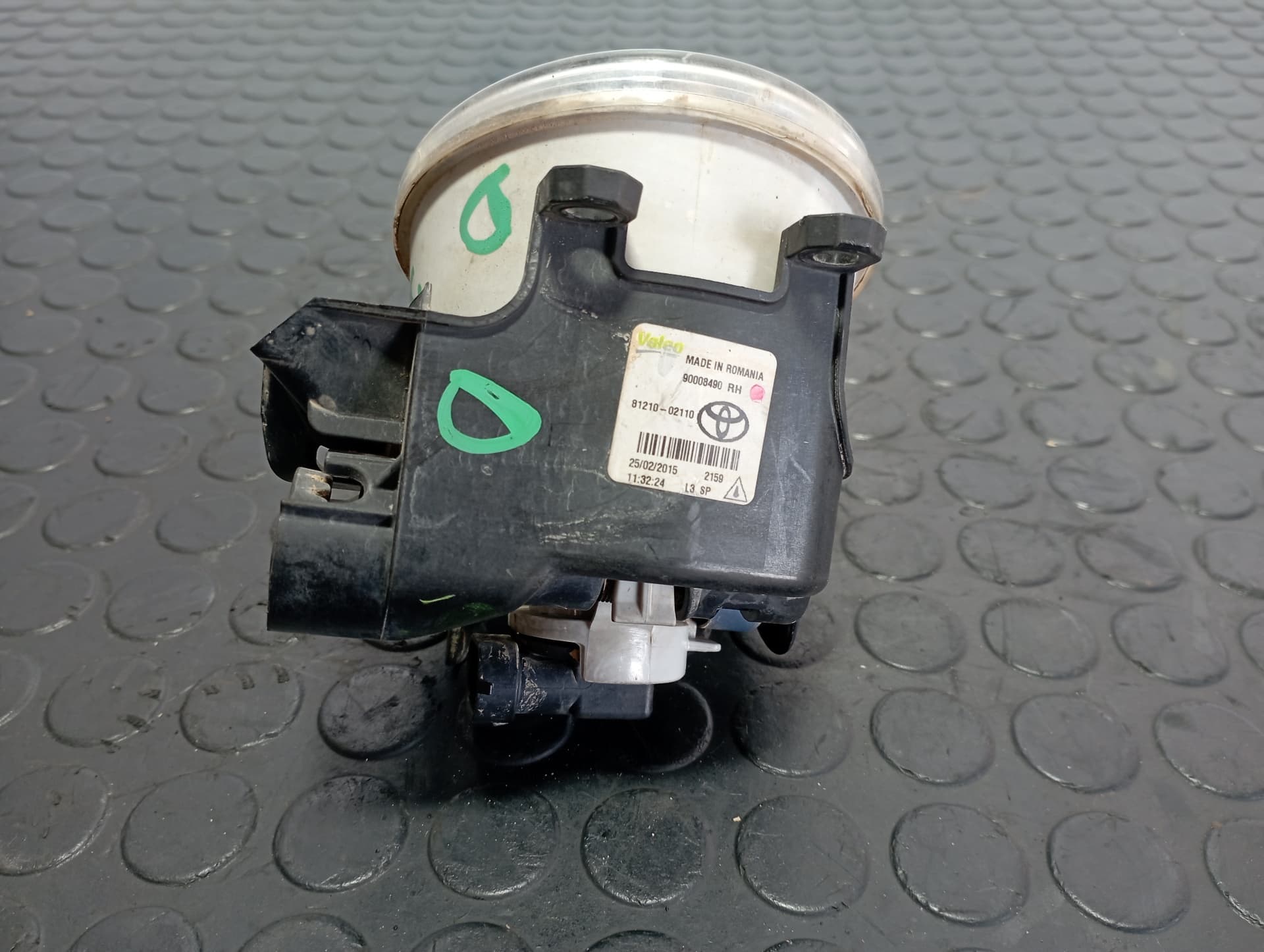 Recambio de FARO ANTINIEBLA DERECHO para TOYOTA AURIS 1.8 HYBRID 2ZR referencia OEM IAM 90008490RH - BLANCO 4