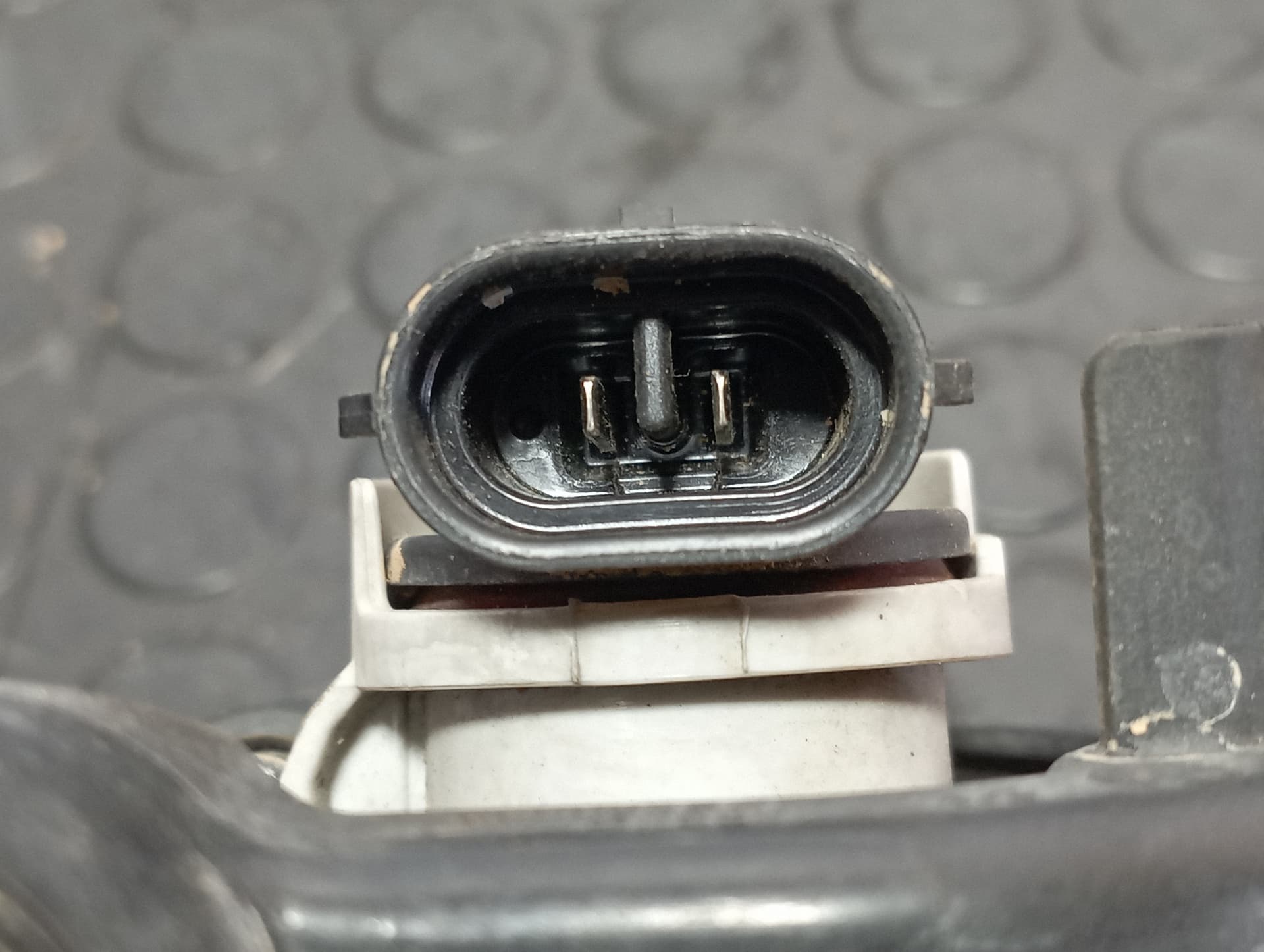 Recambio de FARO ANTINIEBLA DERECHO para TOYOTA AURIS 1.8 HYBRID 2ZR referencia OEM IAM 90008490RH - BLANCO 3