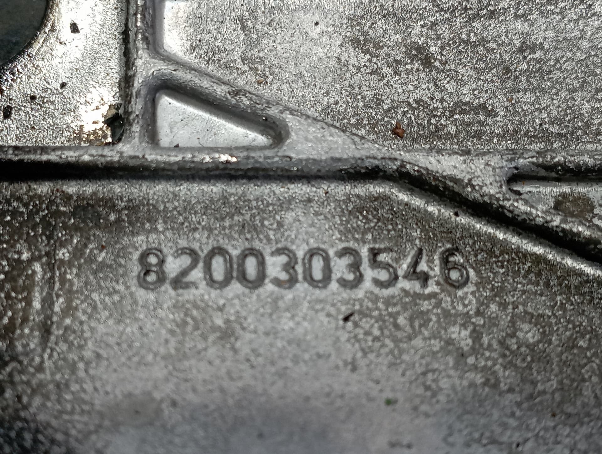 Recambio de TAPA BALANCINES para OPEL VIVARO 1.9 DCI F9QU7 referencia OEM IAM 8200303546 - BLANCO 3