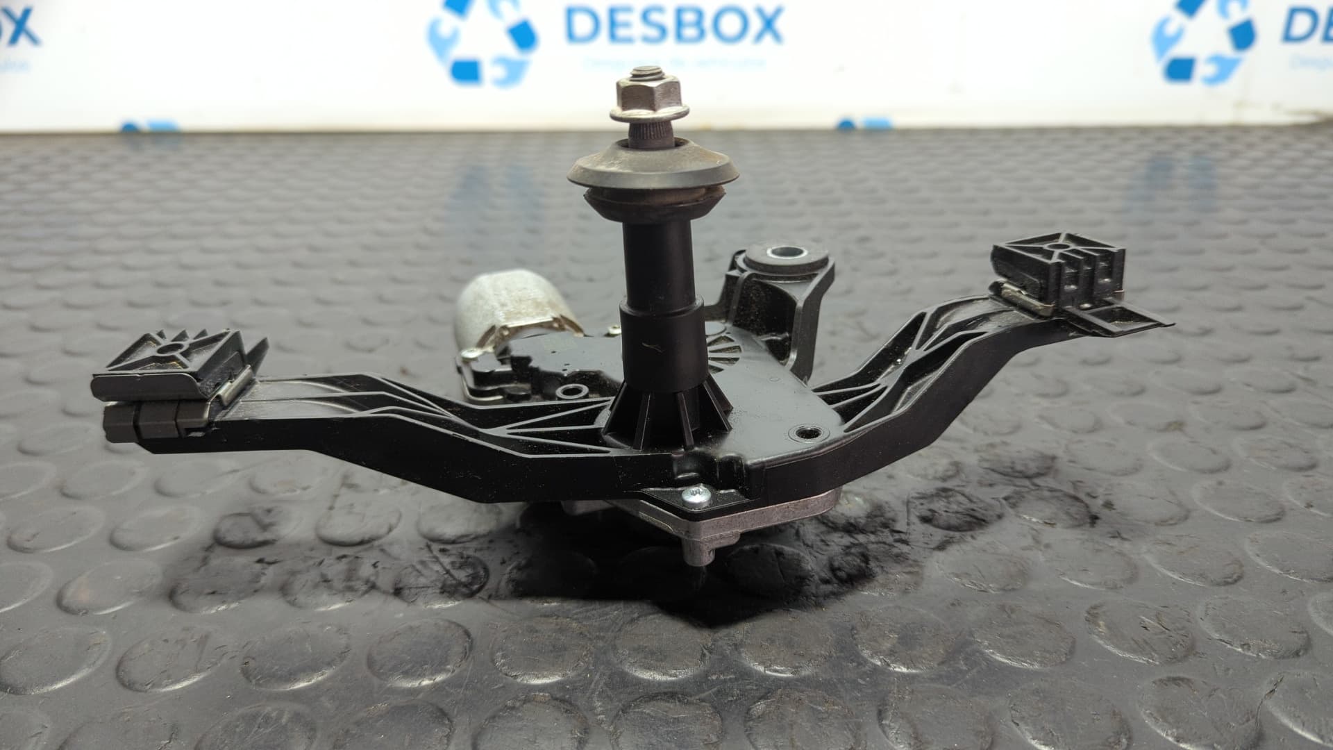 Recambio de MOTOR LIMPIA TRASERO para OPEL CORSA E 1.4 GASOLINA B14XER referencia OEM IAM 39045012 - GRIS 4