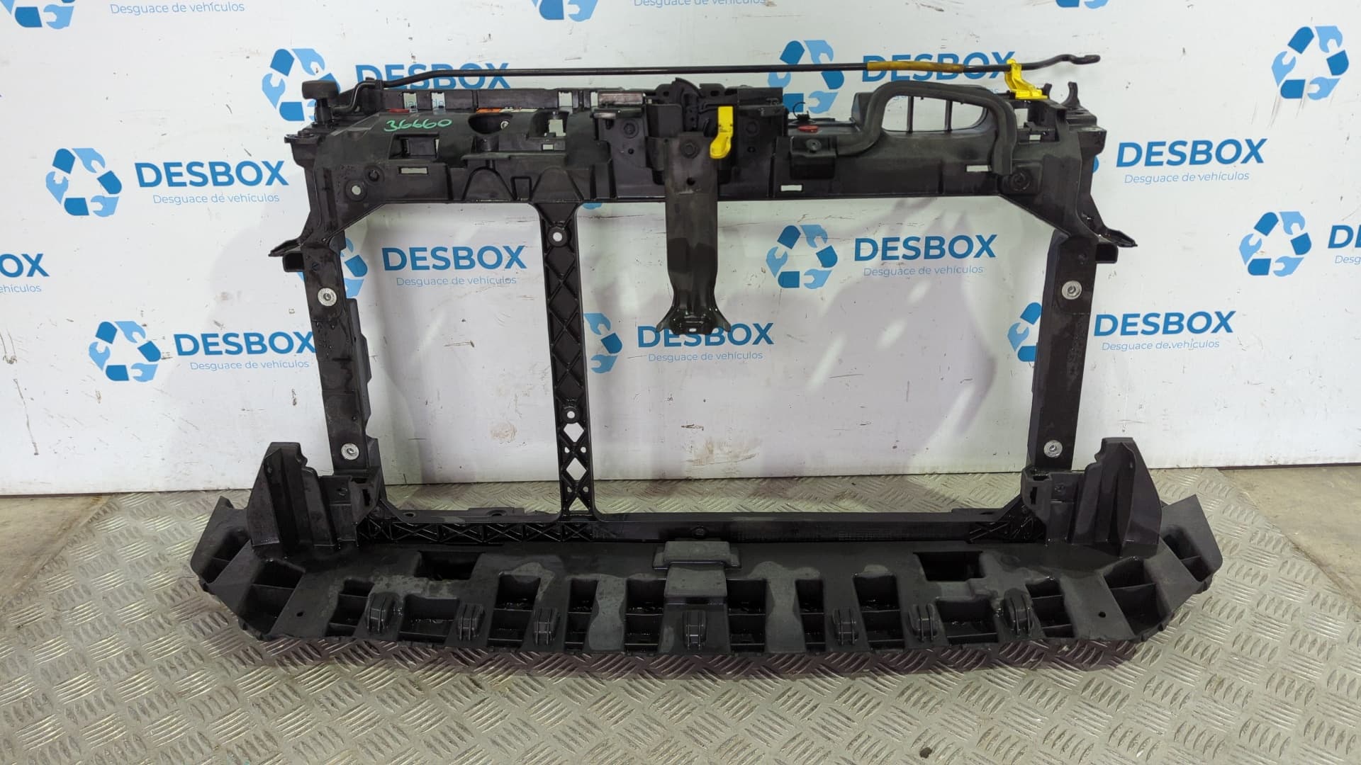 Recambio de PANEL FRONTAL para FORD FIESTA (CCN) Black Edition SFJA referencia OEM IAM C1BBA16E146AC - BLANCO