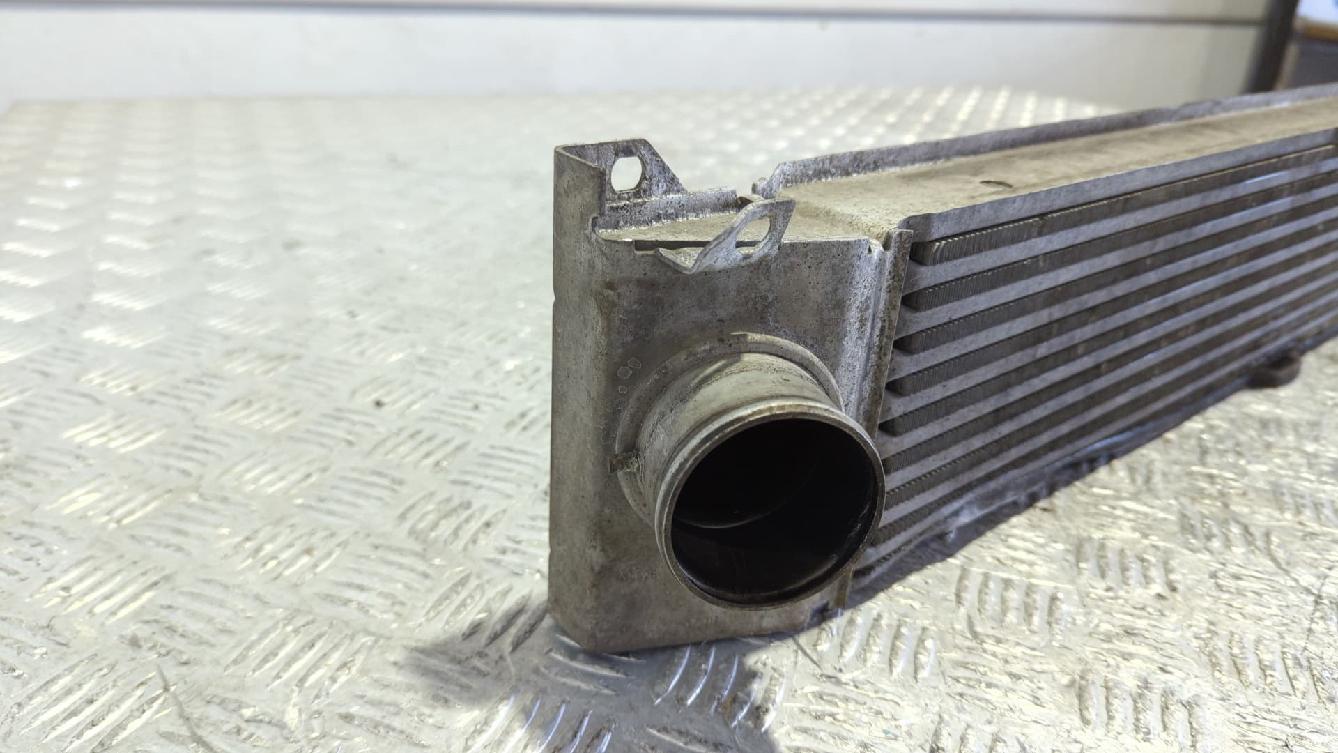 Recambio de INTERCOOLER para CITROEN JUMPER CAJA ABIERTA (06.2006 =>) 4HU referencia OEM IAM 1347700080 - BLANCO 4