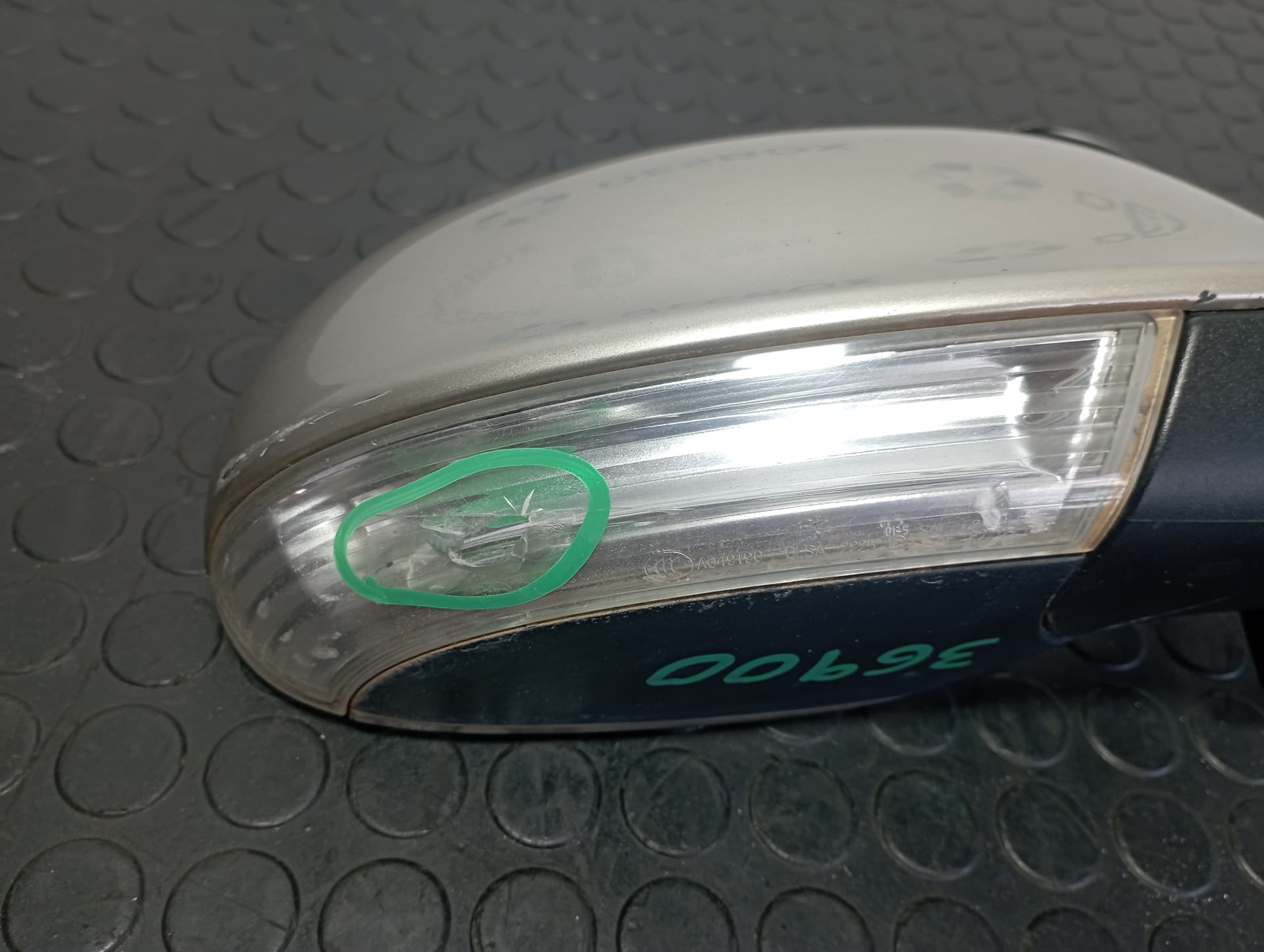 Recambio de RETROVISOR DERECHO para VOLKSWAGEN JETTA (1K2) 2.0 TDI BKD referencia OEM IAM 1K5857934 - VERDE 3