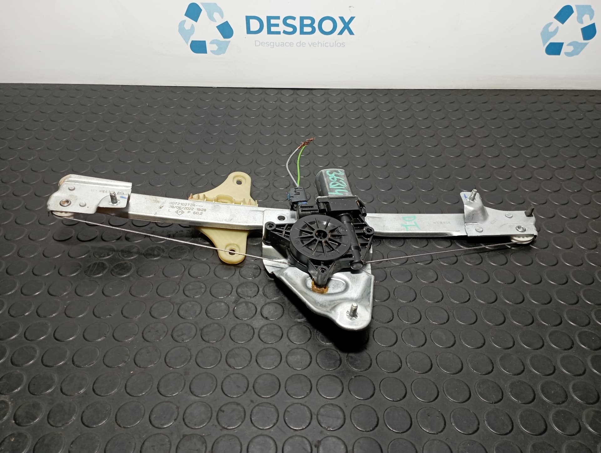 Recambio de ELEVALUNAS DELANTERO IZQUIERDO para DACIA DUSTER II 0.999 H4DF4 referencia OEM IAM 807210272R - VERDE