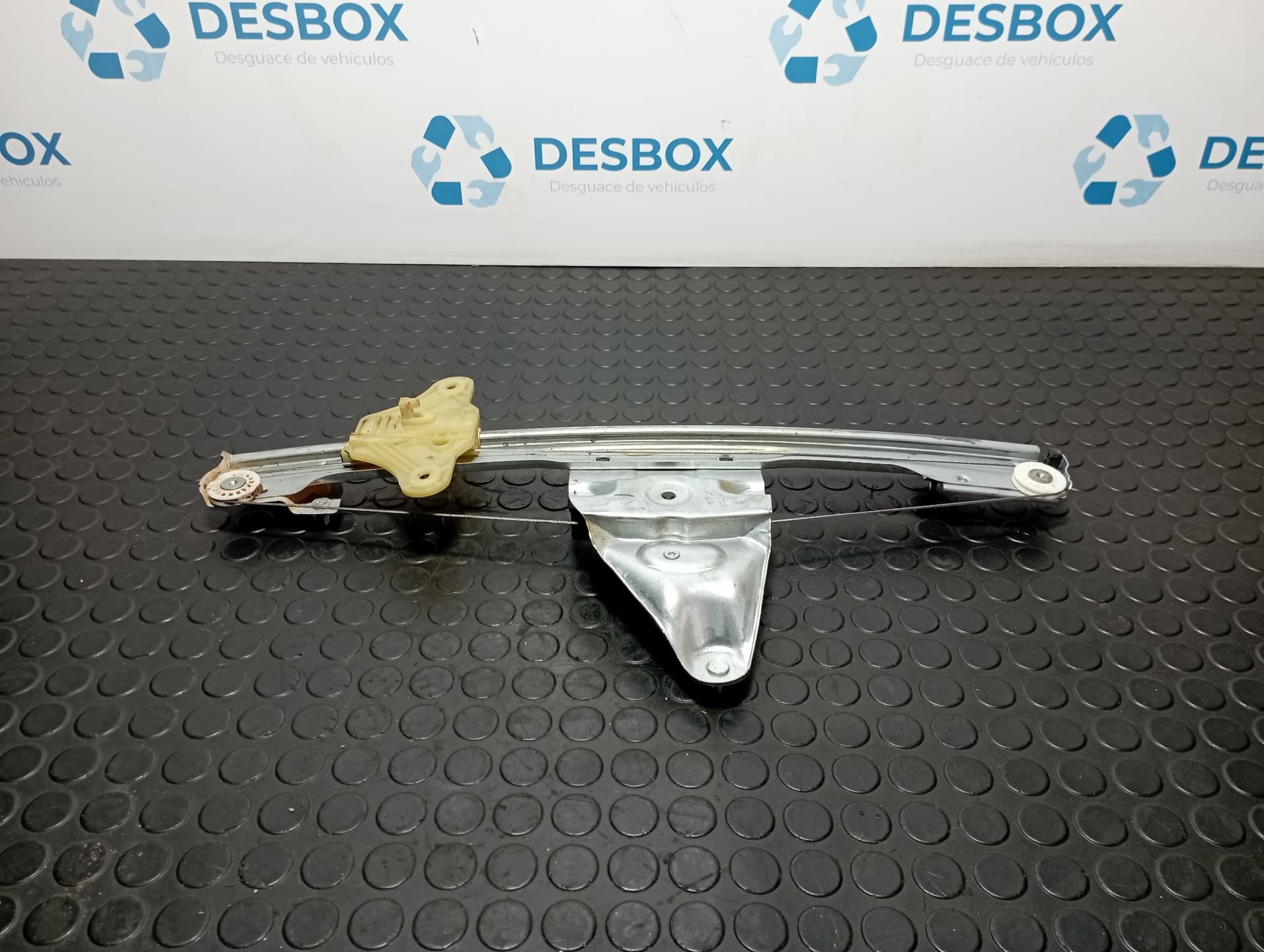 Recambio de ELEVALUNAS DELANTERO DERECHO para DACIA DUSTER II 0.999 H4DF4 referencia OEM IAM 807201952R - VERDE 4
