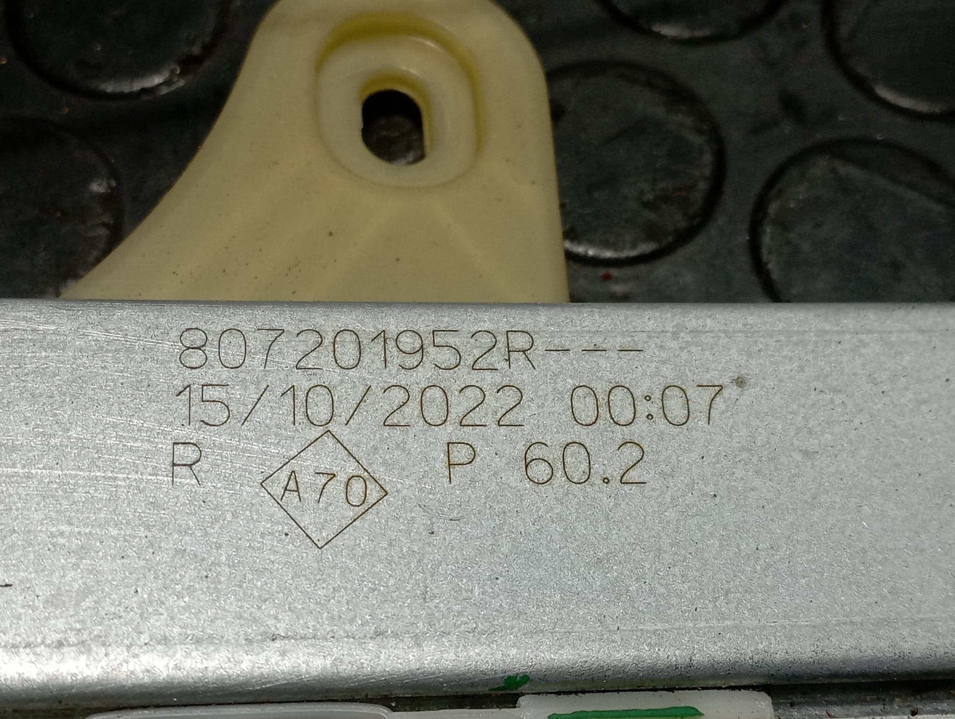 Recambio de ELEVALUNAS DELANTERO DERECHO para DACIA DUSTER II 0.999 H4DF4 referencia OEM IAM 807201952R - VERDE 3