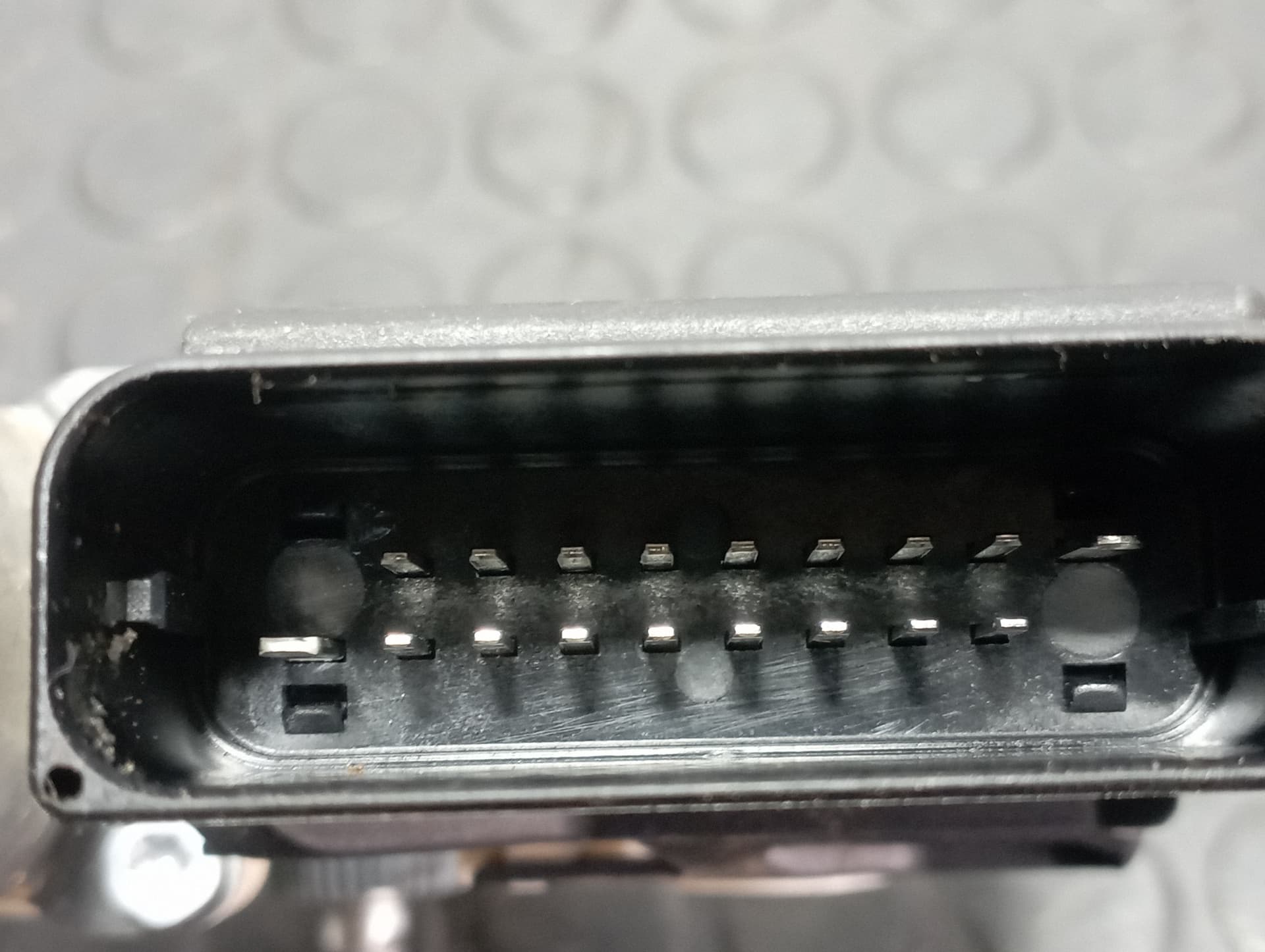 Recambio de MOTOR ELEVALUNAS TRASERO IZQUIERDO para VOLKSWAGEN JETTA (1K2) 2.0 TDI BKD referencia OEM IAM 1K5839401B - VERDE 4