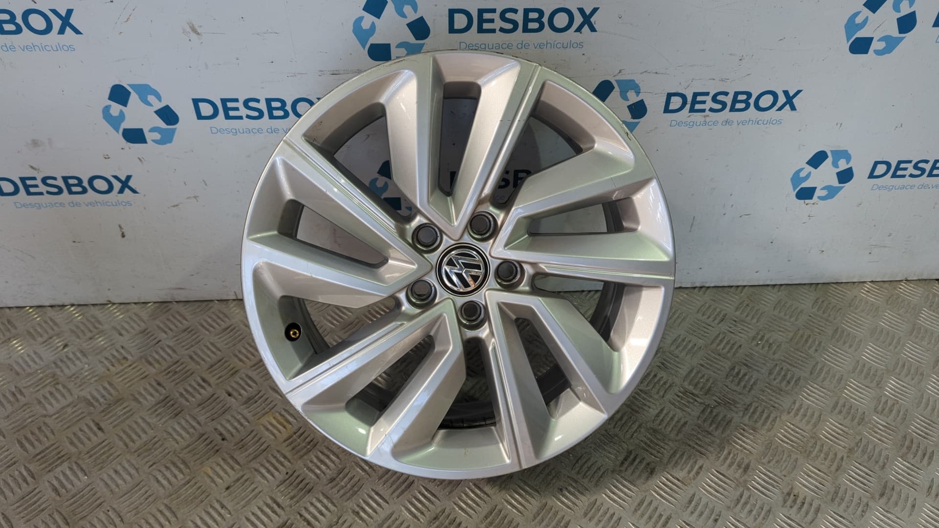 Recambio de JUEGO LLANTAS para VOLKSWAGEN T-CROSS (D31) 1.0 TSI DKLA referencia OEM IAM 2GM601025S - NARANJA 6