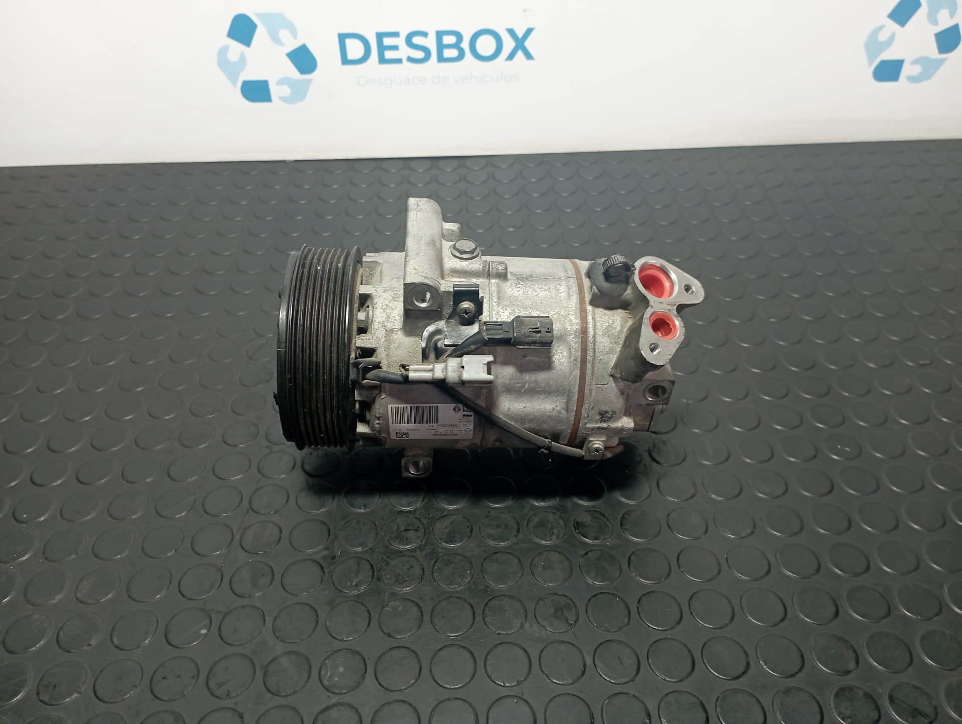Recambio de COMPRESOR AIRE ACONDICIONADO para RENAULT CAPTUR Dynamique H4B400 referencia OEM IAM  926000734R - BLANCO