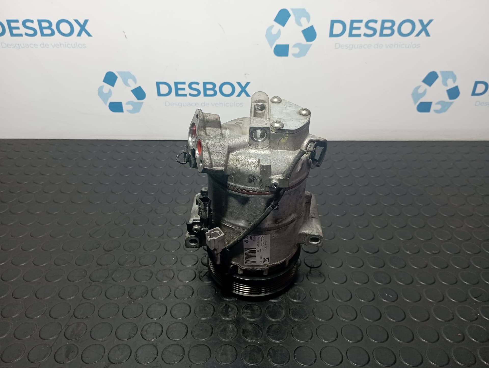 Recambio de COMPRESOR AIRE ACONDICIONADO para RENAULT CAPTUR Dynamique H4B400 referencia OEM IAM  926000734R - BLANCO 2