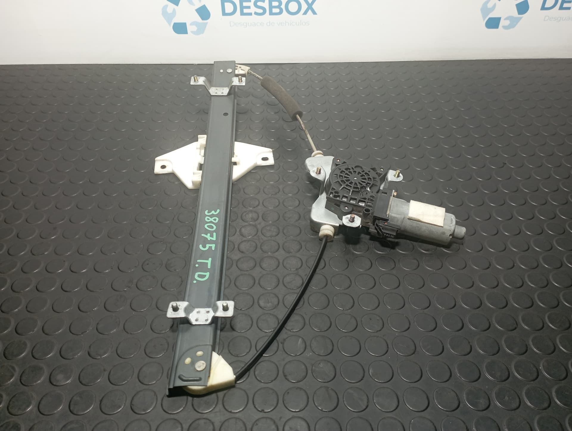 Recambio de ELEVALUNAS TRASERO DERECHO para SSANGYONG KYRON 2.0 DI D20DT referencia OEM IAM 7332109000 - GRIS