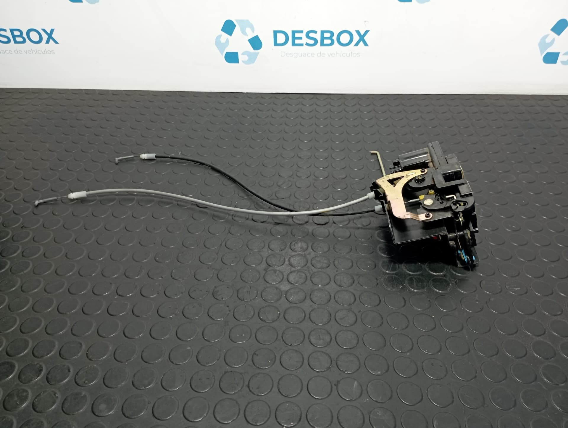 Recambio de CERRADURA PUERTA DELANTERA DERECHA para SSANGYONG KYRON 2.0 DI D20DT referencia OEM IAM 7122009005 - GRIS 2