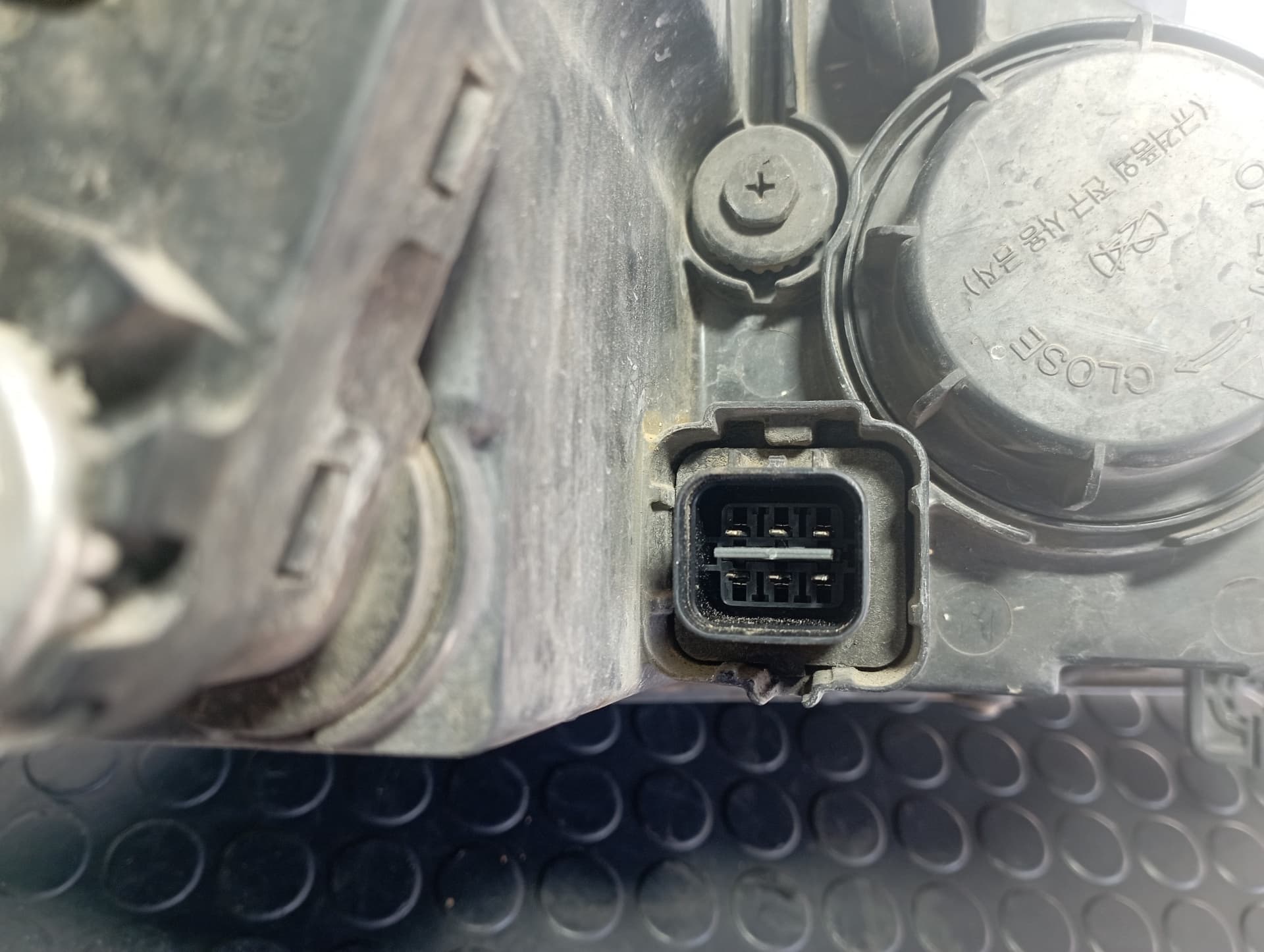 Recambio de FARO IZQUIERDO para SSANGYONG KYRON 2.0 DI D20DT referencia OEM IAM 8310309102 - GRIS 2