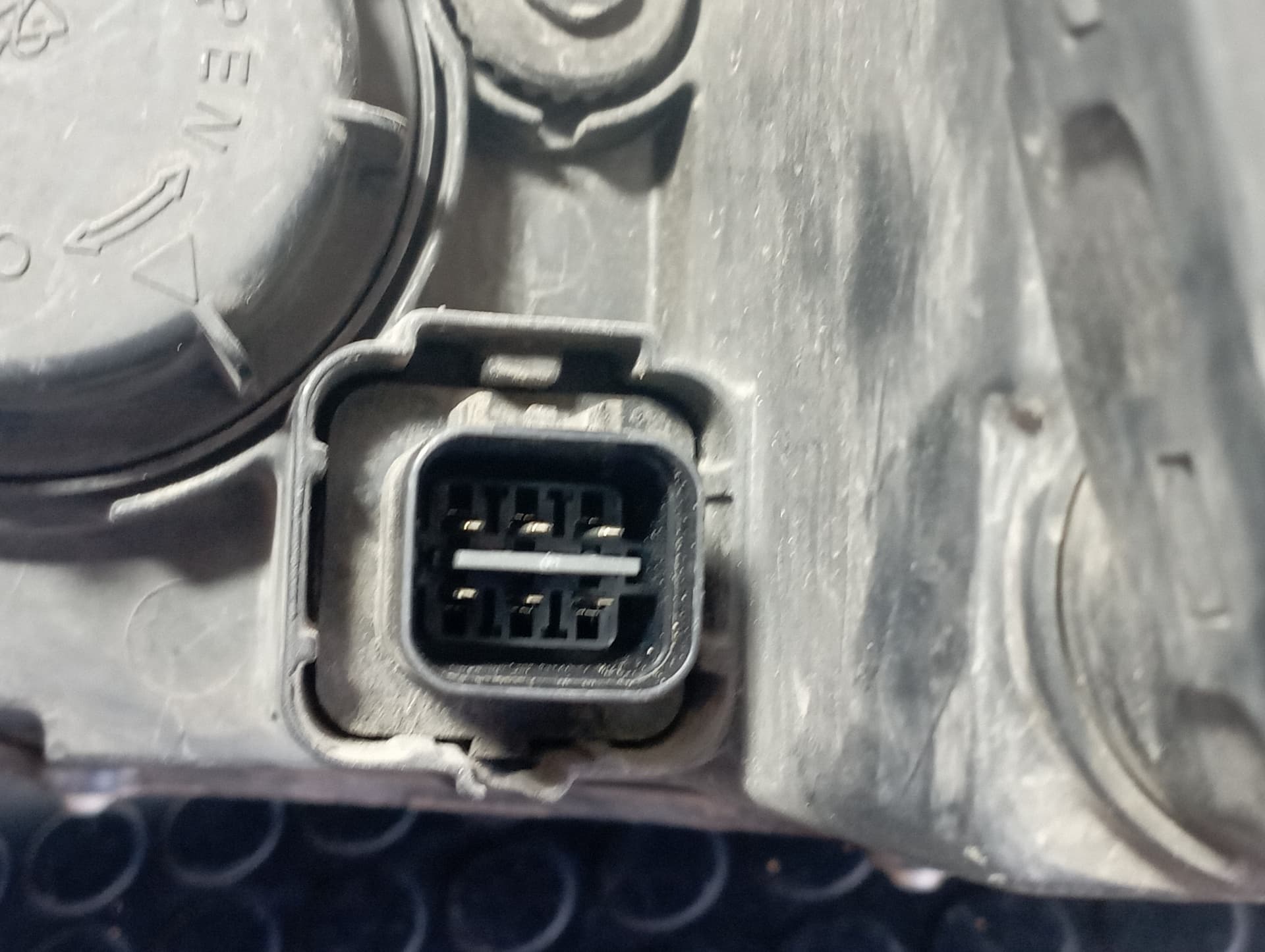 Recambio de FARO DERECHO para SSANGYONG KYRON 2.0 DI D20DT referencia OEM IAM 8310209100 - GRIS 4